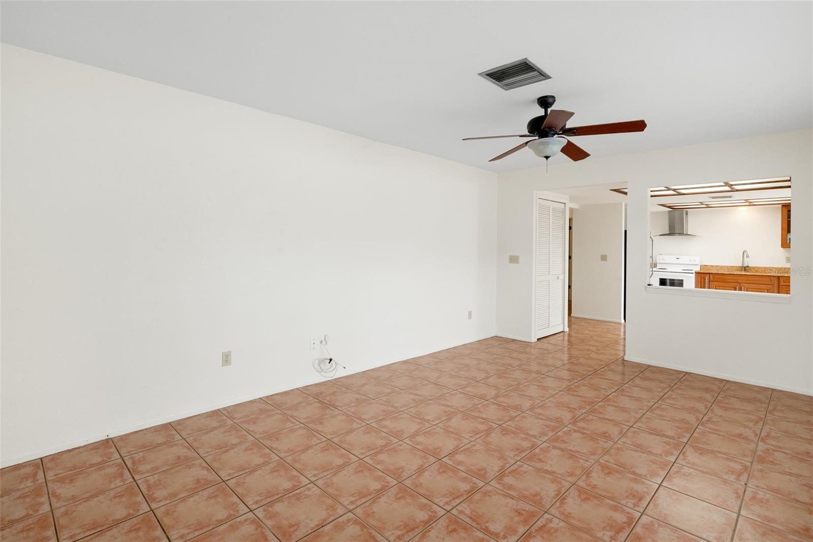 Image 8 of 34 For 5217 29th Avenue S