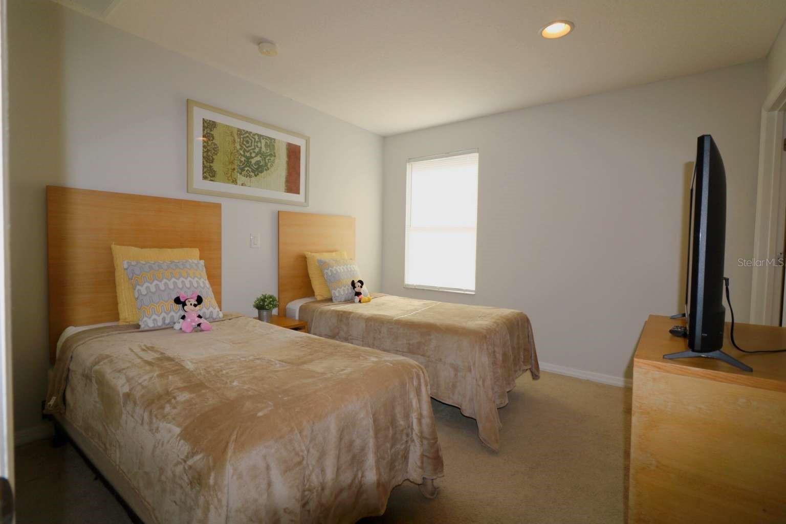 Image 15 of 18 For 3020 Red Ginger Road
