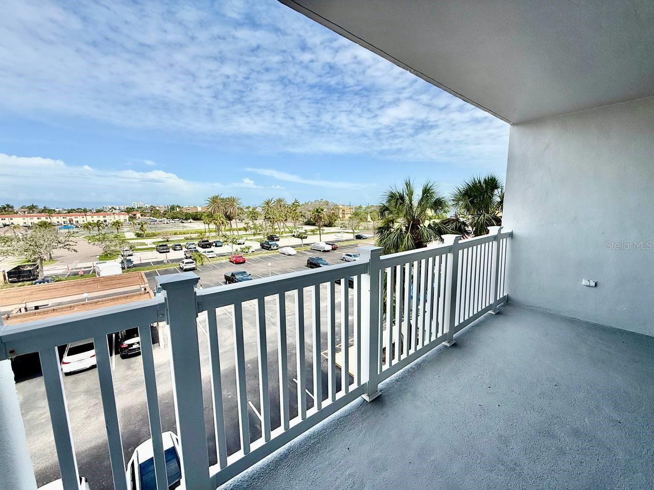 Image 21 of 23 For 500 Treasure Island Causeway 402