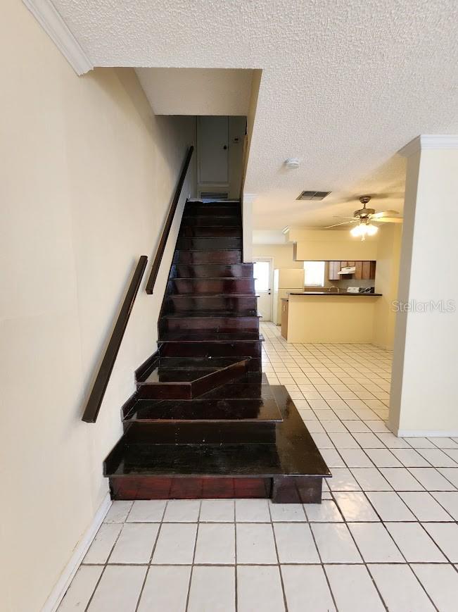 Listing photo id 11 for 6620 121st Avenue 1