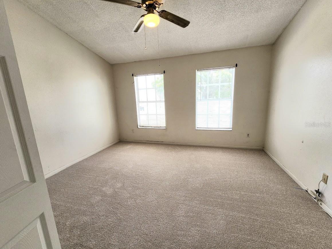 Listing photo id 13 for 6620 121st Avenue 1
