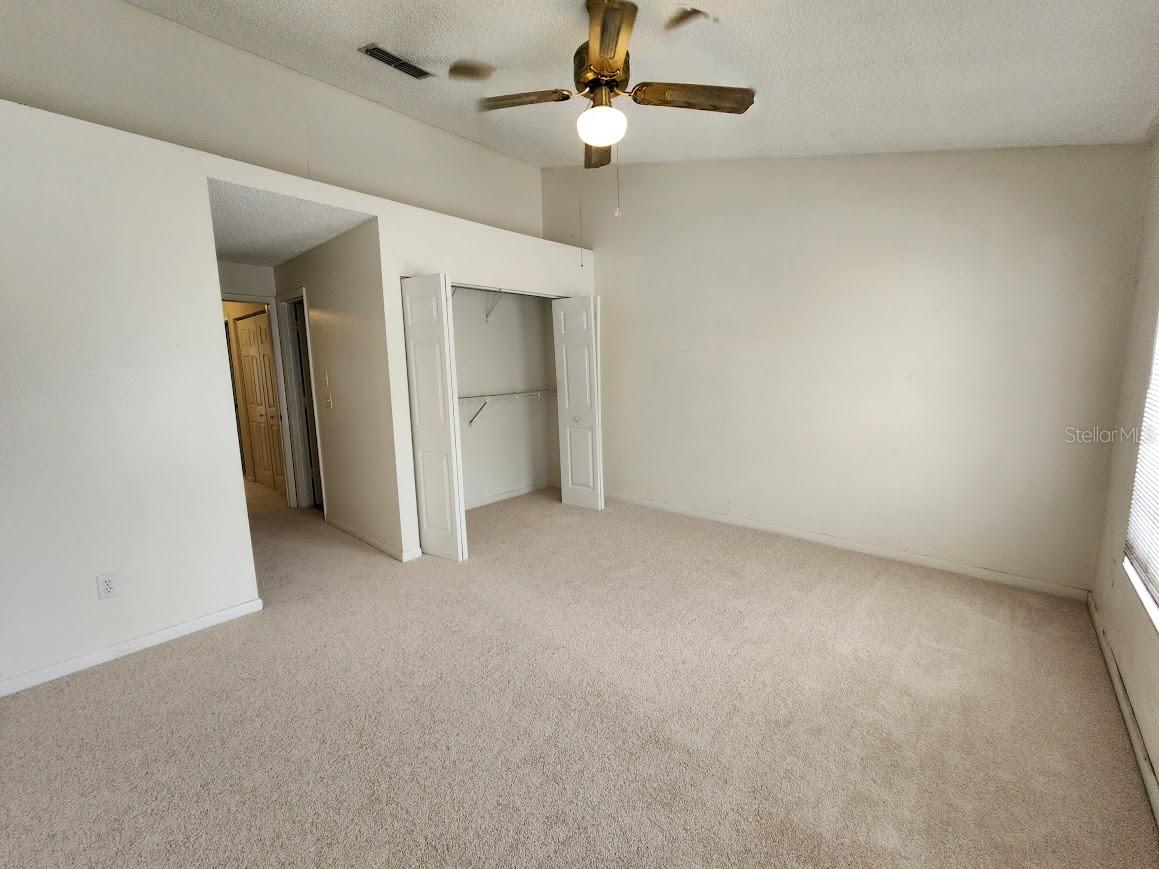 Listing photo id 14 for 6620 121st Avenue 1