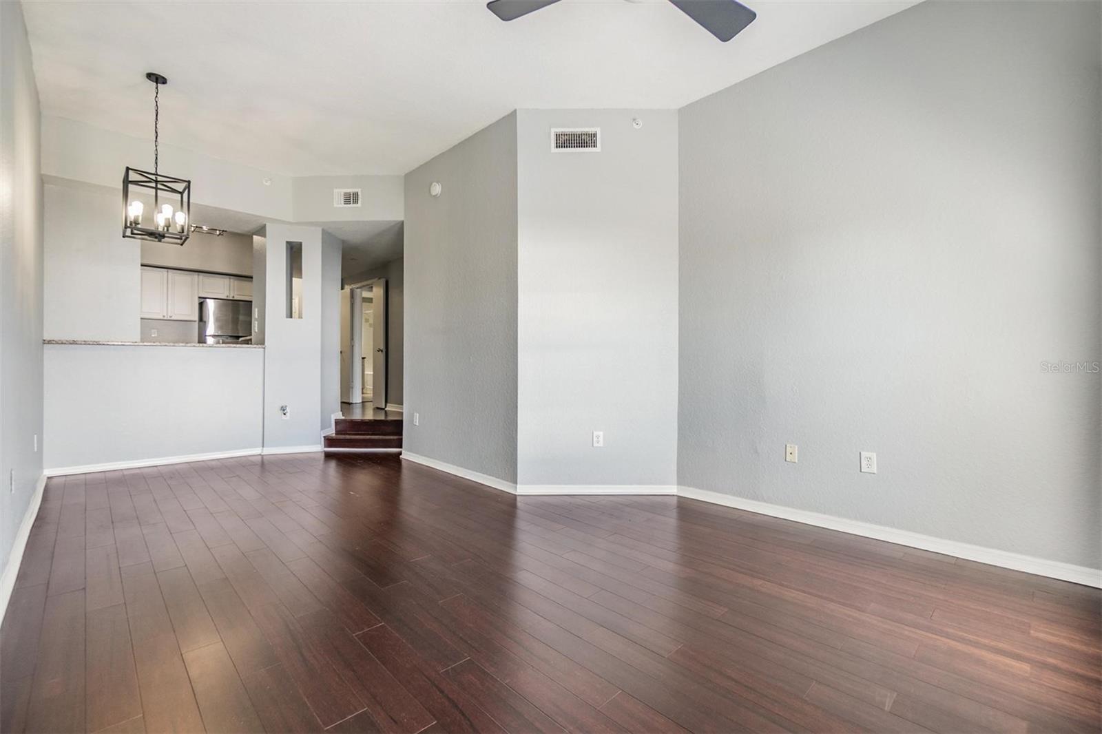 Image 11 of 35 For 501 Moody Avenue 1134