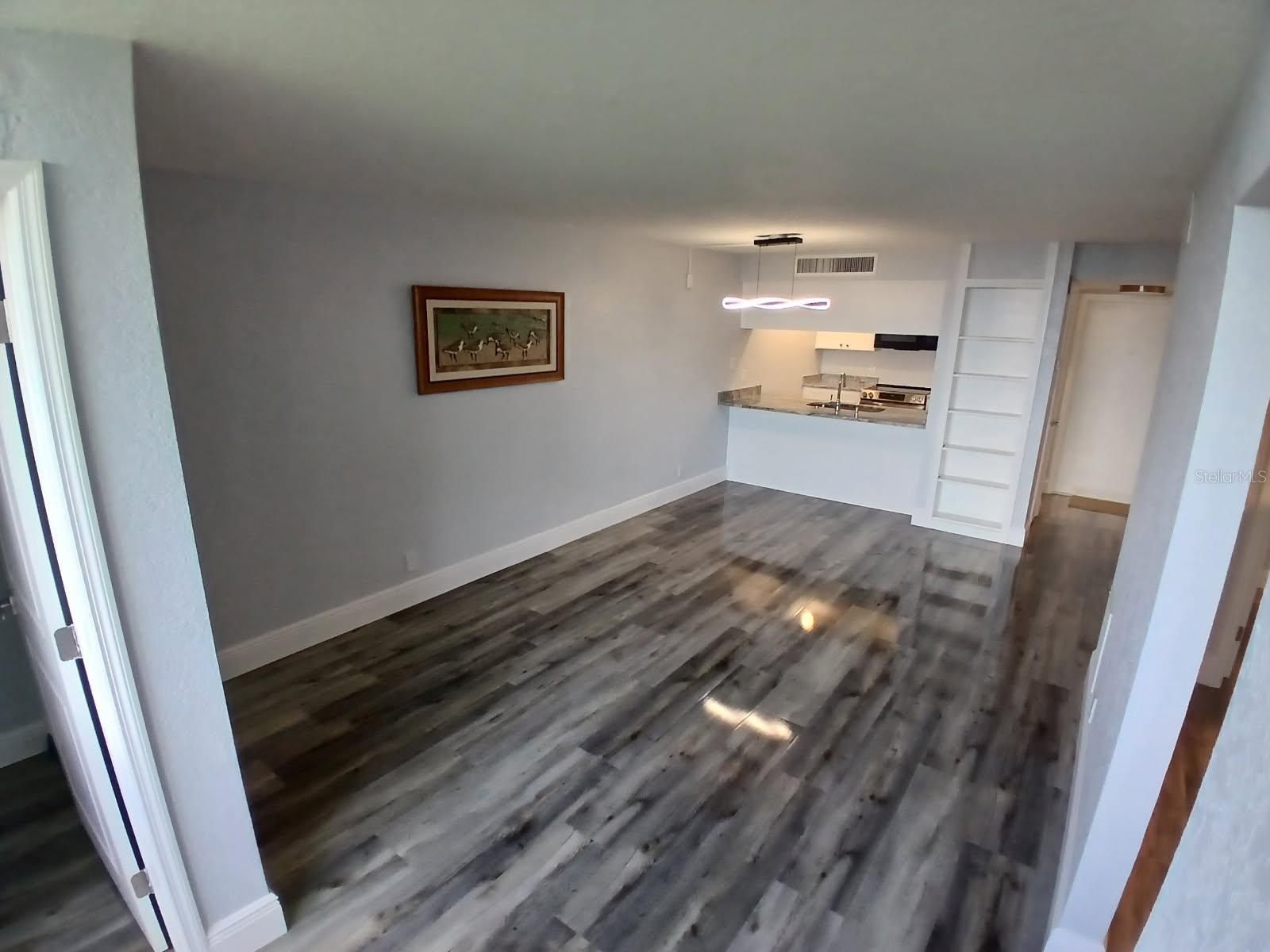 Image 10 of 12 For 2617 Cove Cay Drive 306