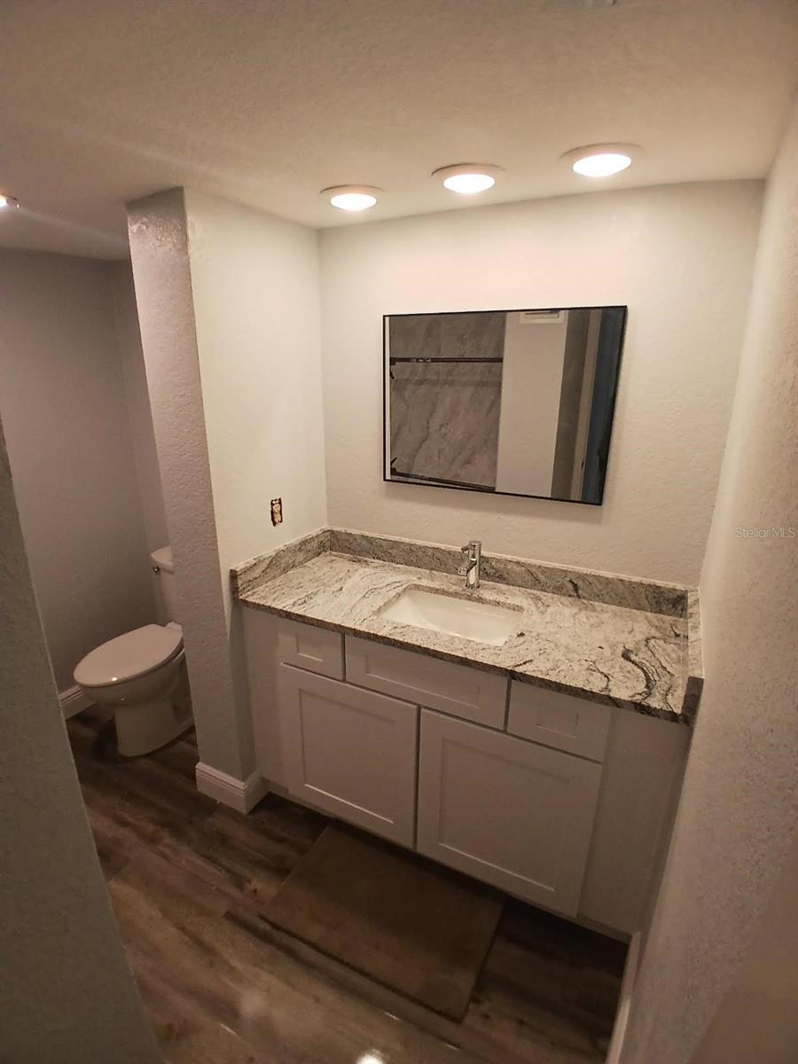 Image 11 of 12 For 2617 Cove Cay Drive 306
