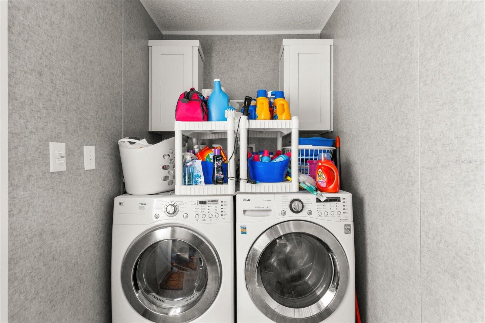 Image 20 of 29 For 6544 W Mae  