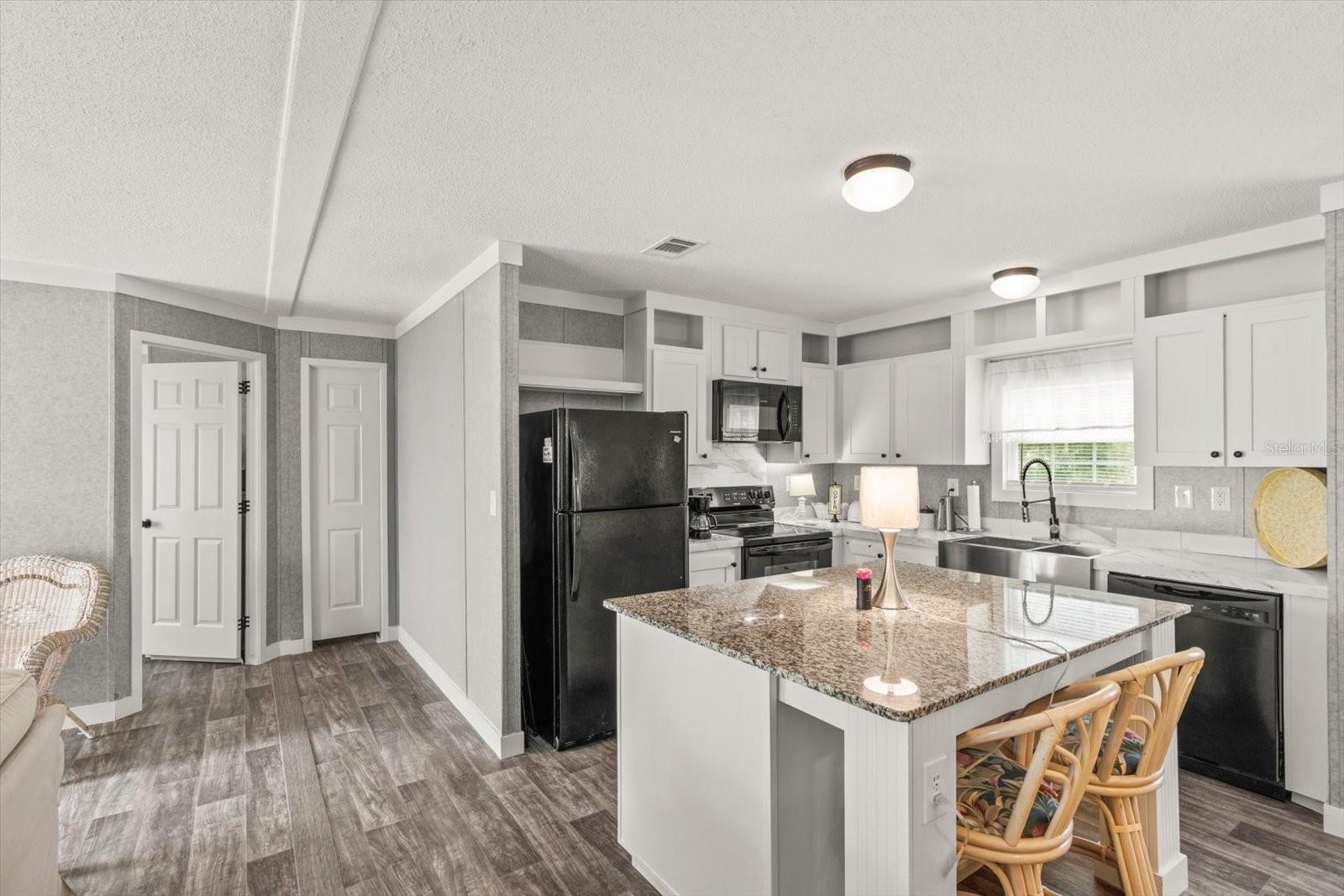 Image 6 of 29 For 6544 W Mae  