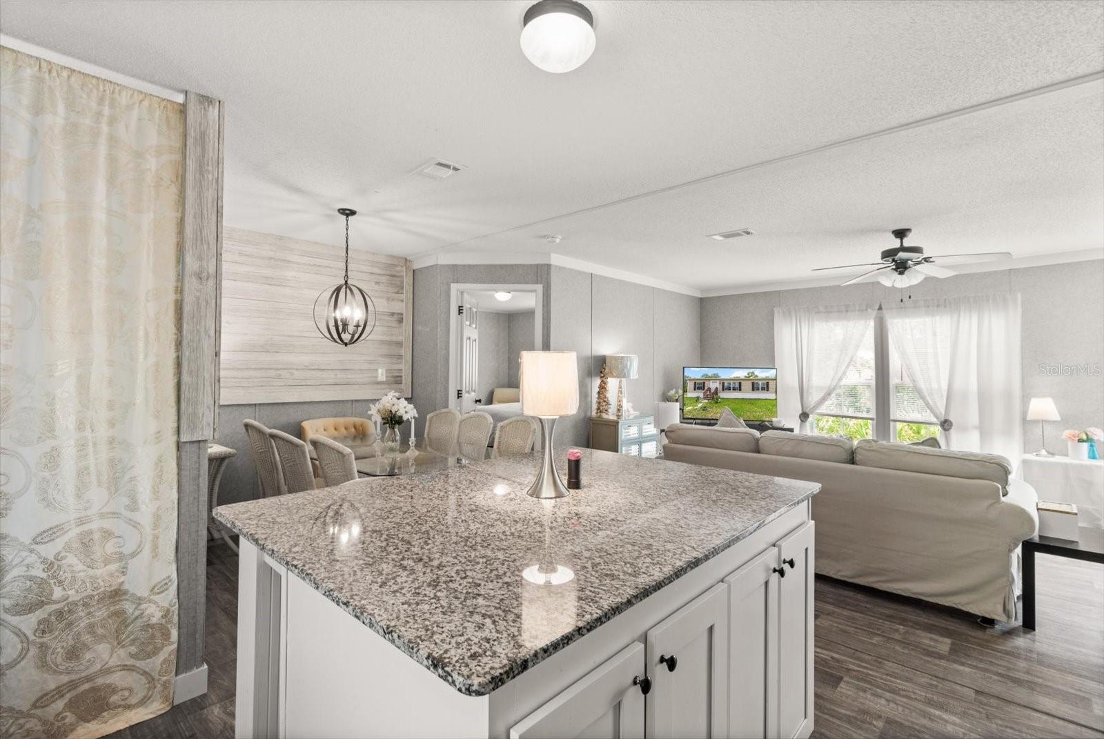 Image 7 of 29 For 6544 W Mae  