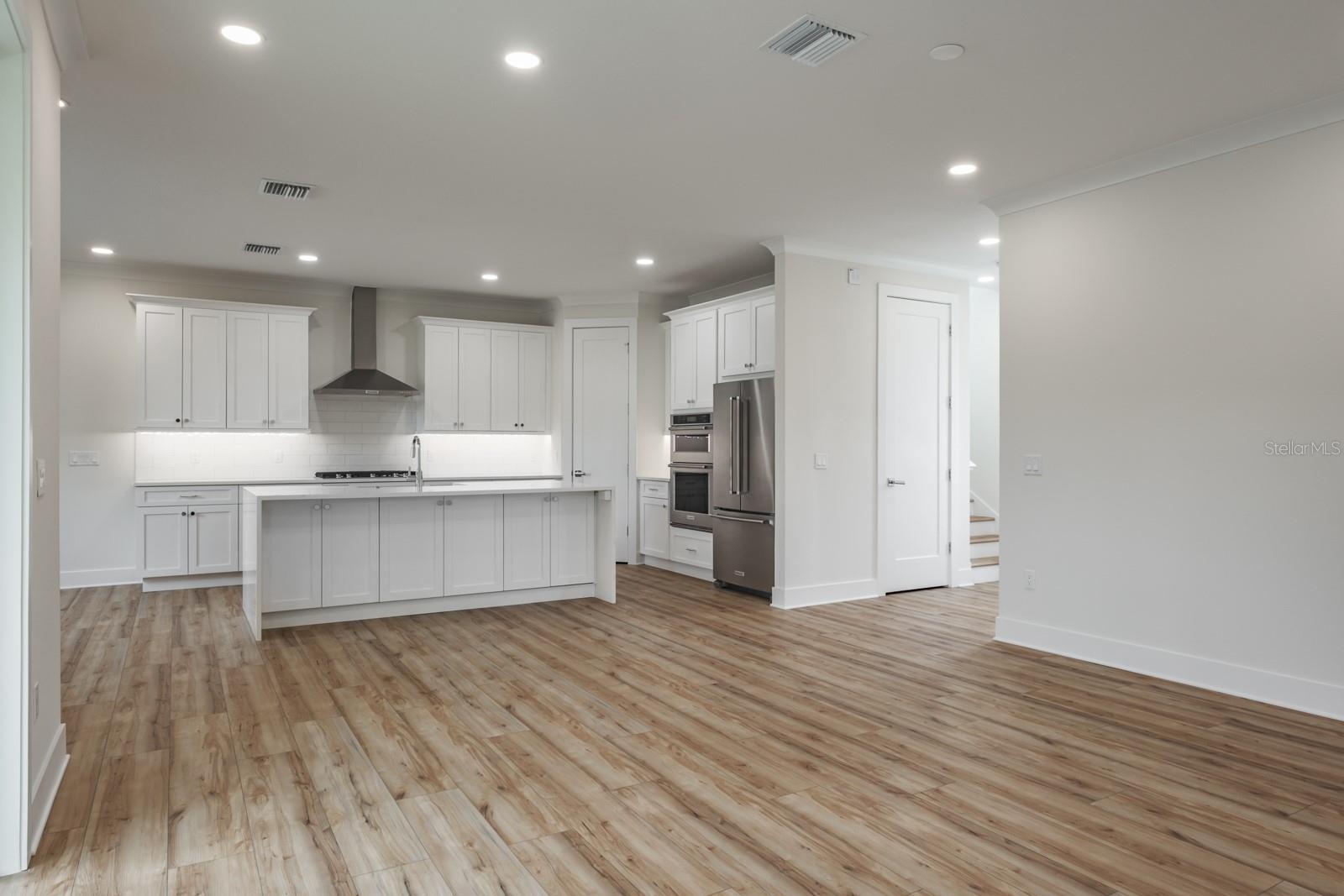 Image 16 of 61 For 250 Larocca Court