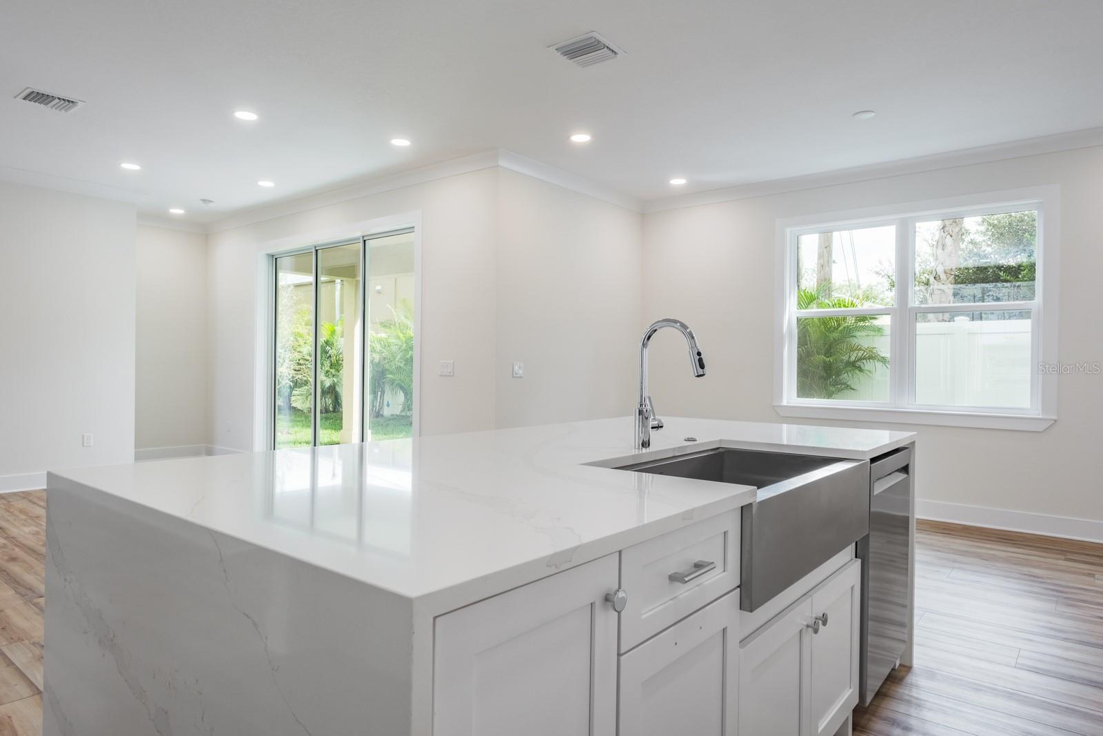 Image 25 of 61 For 250 Larocca Court