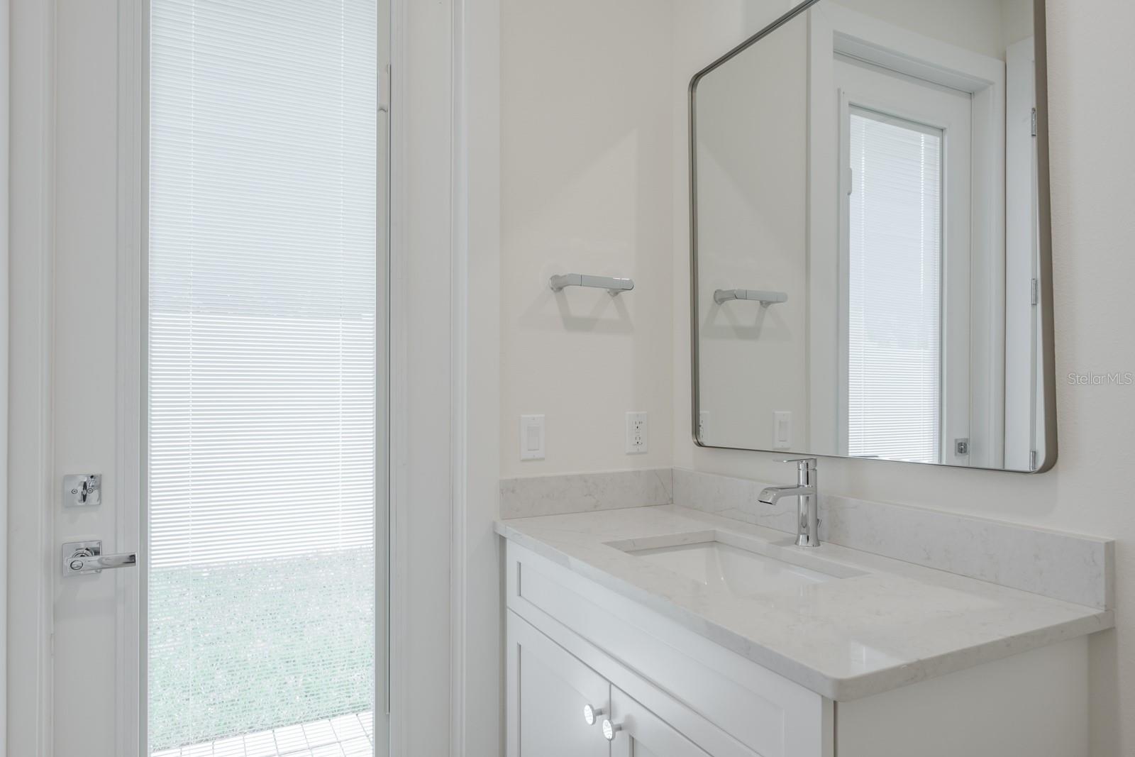 Image 27 of 61 For 250 Larocca Court