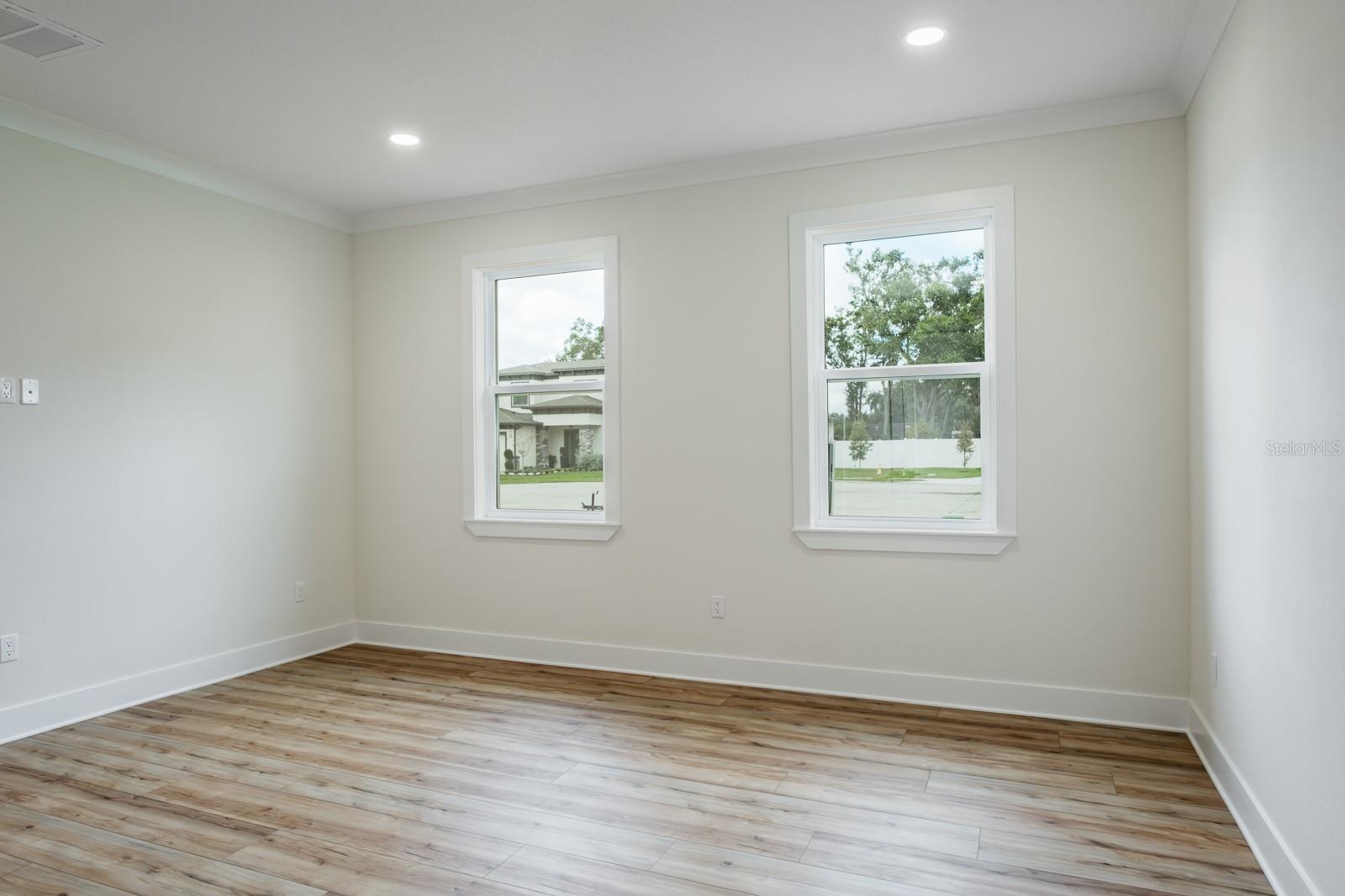 Image 29 of 61 For 250 Larocca Court