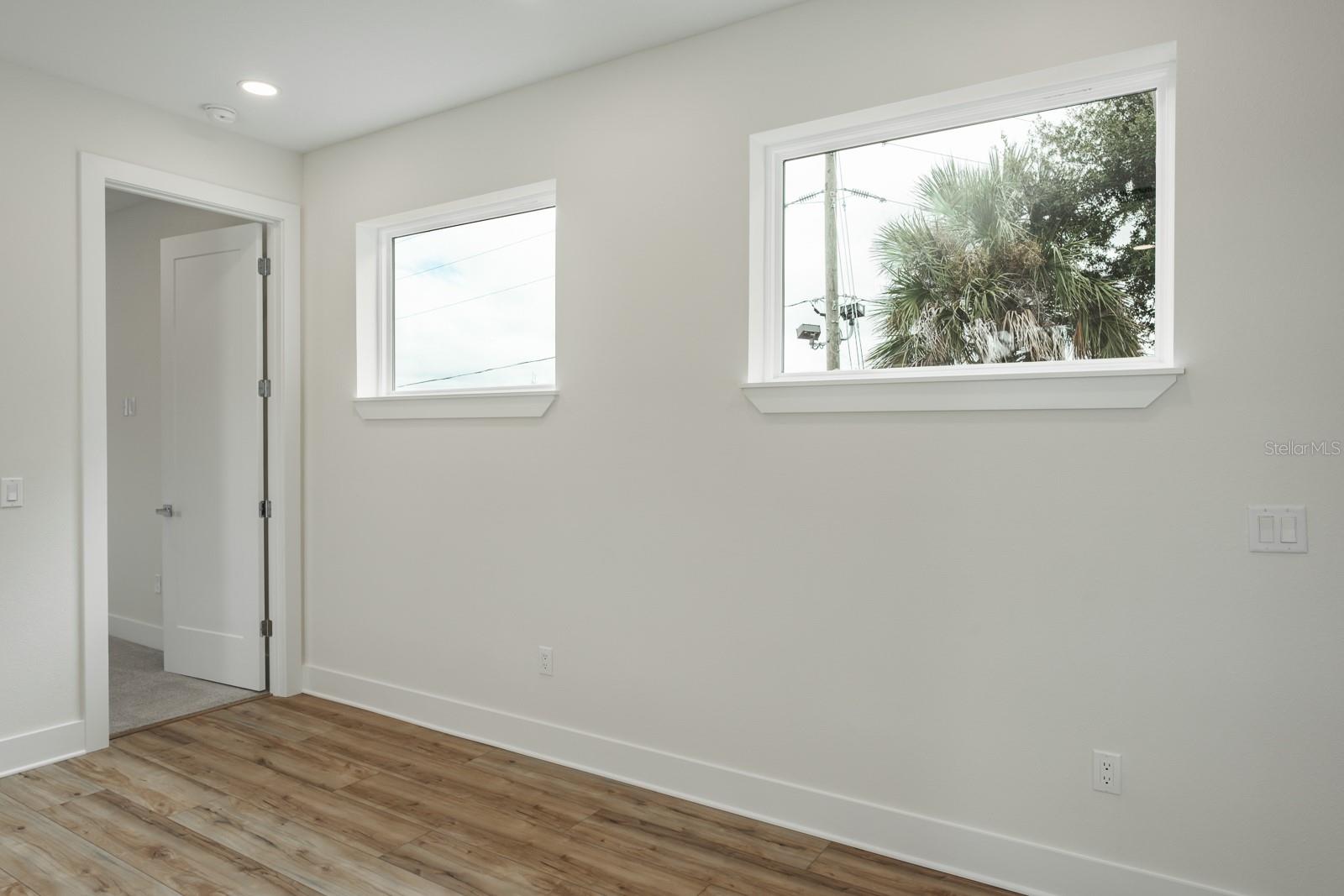 Image 41 of 61 For 250 Larocca Court