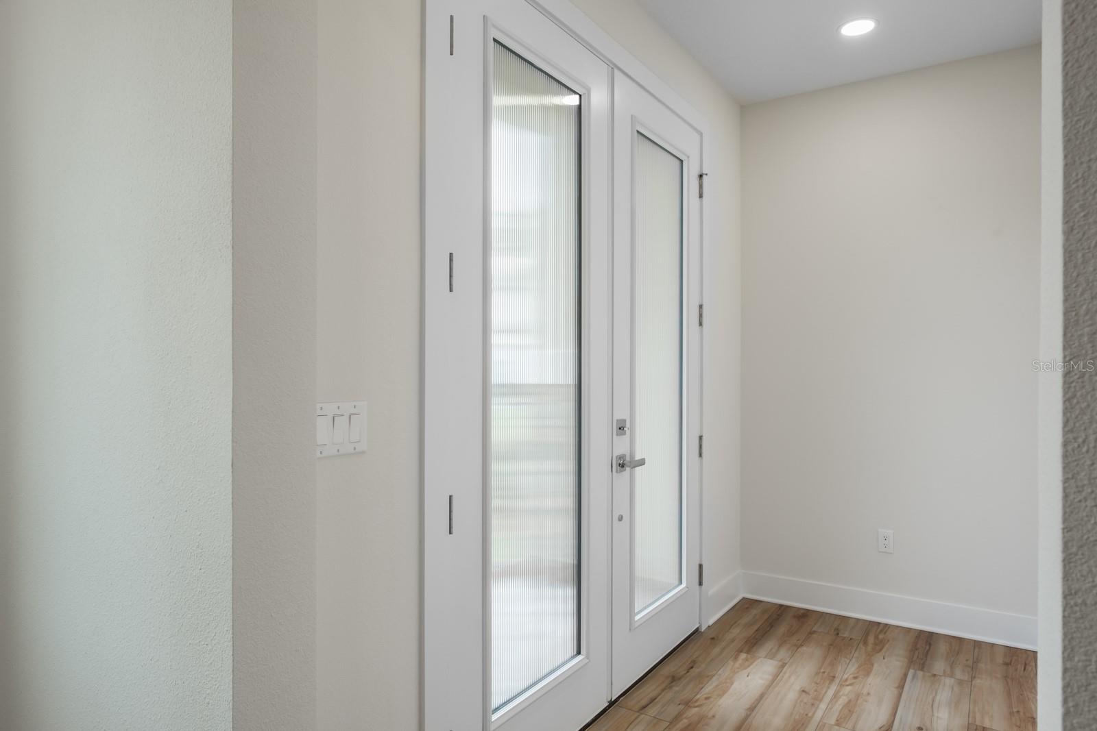 Image 9 of 61 For 250 Larocca Court