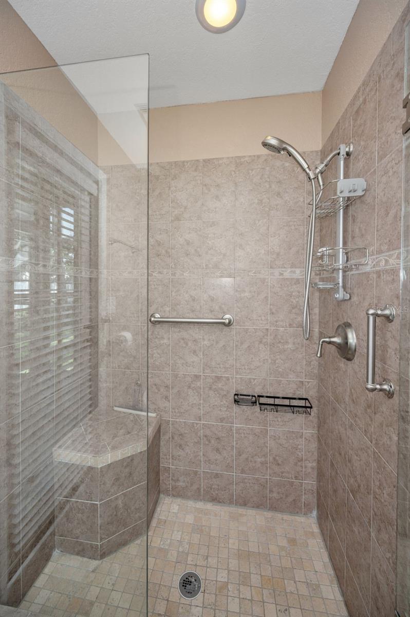 Listing photo id 20 for 11279 Oakridge Trail