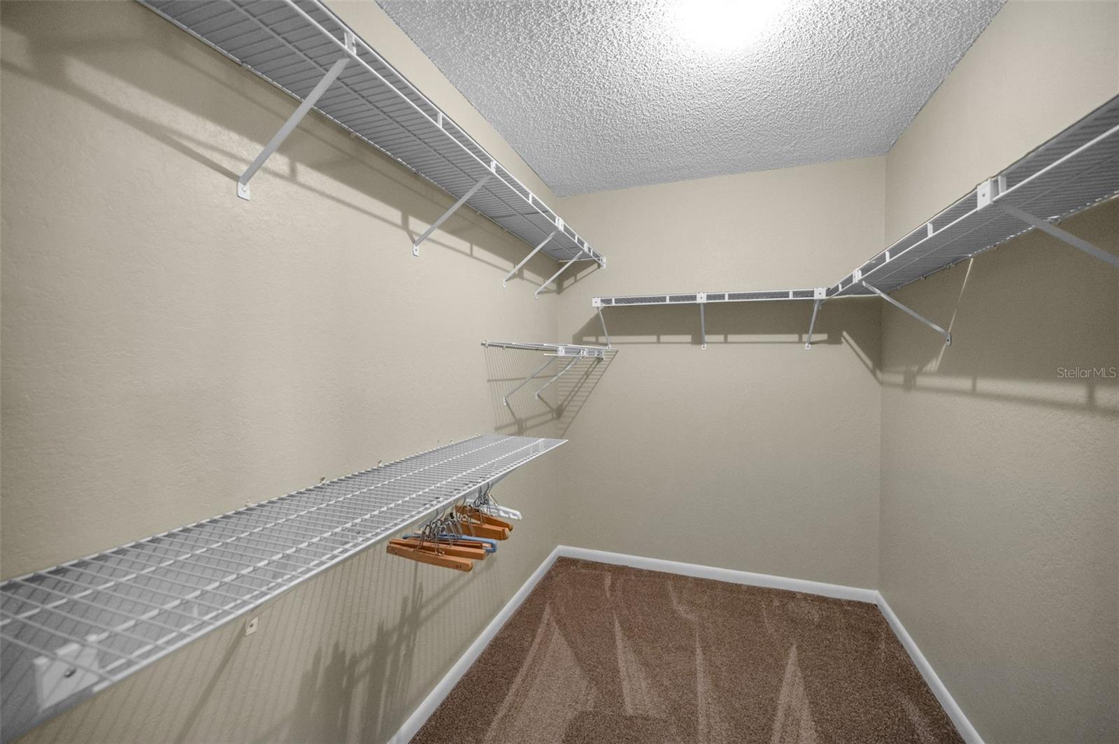 Listing photo id 21 for 11279 Oakridge Trail