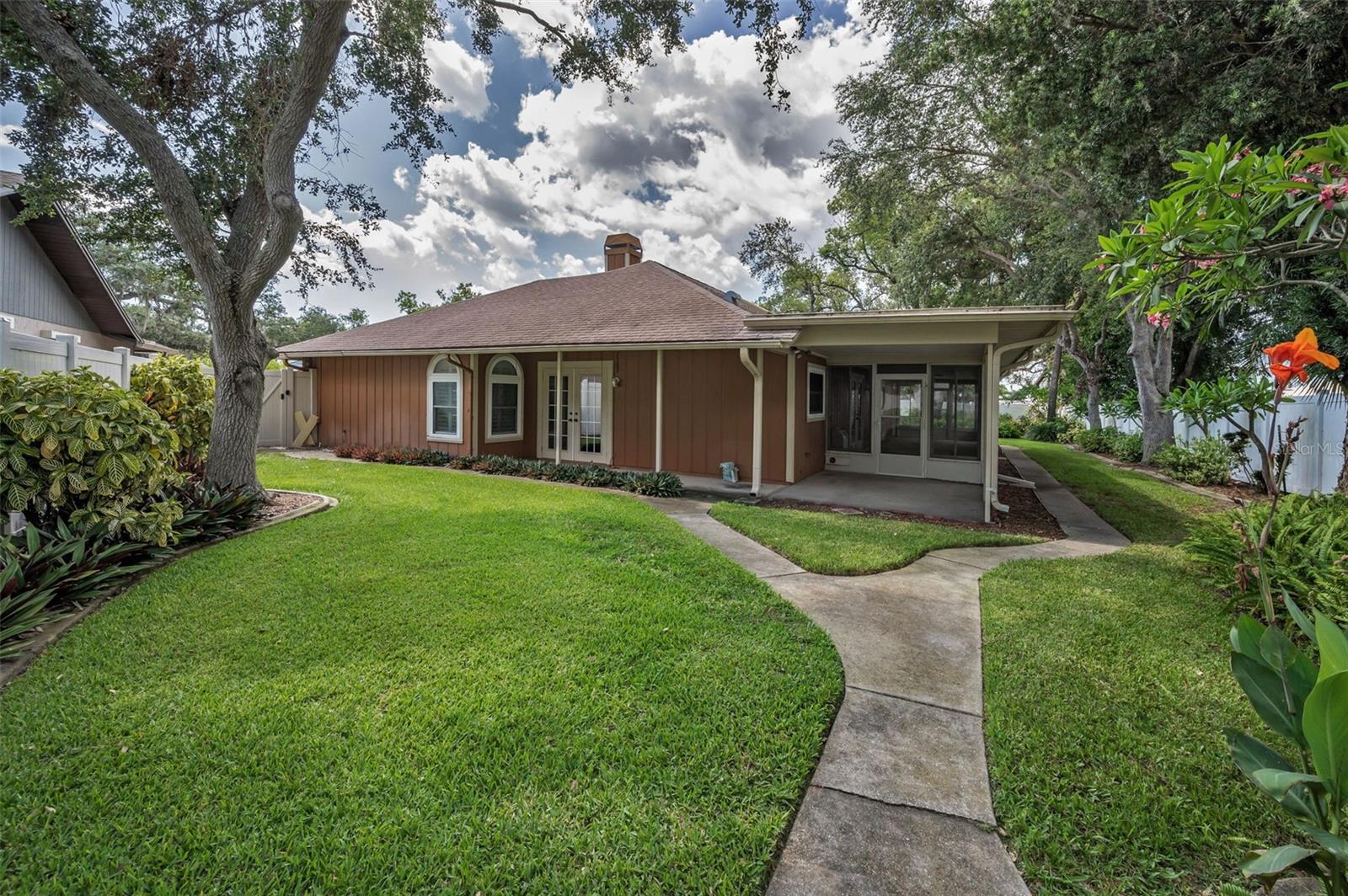 Listing photo id 30 for 11279 Oakridge Trail