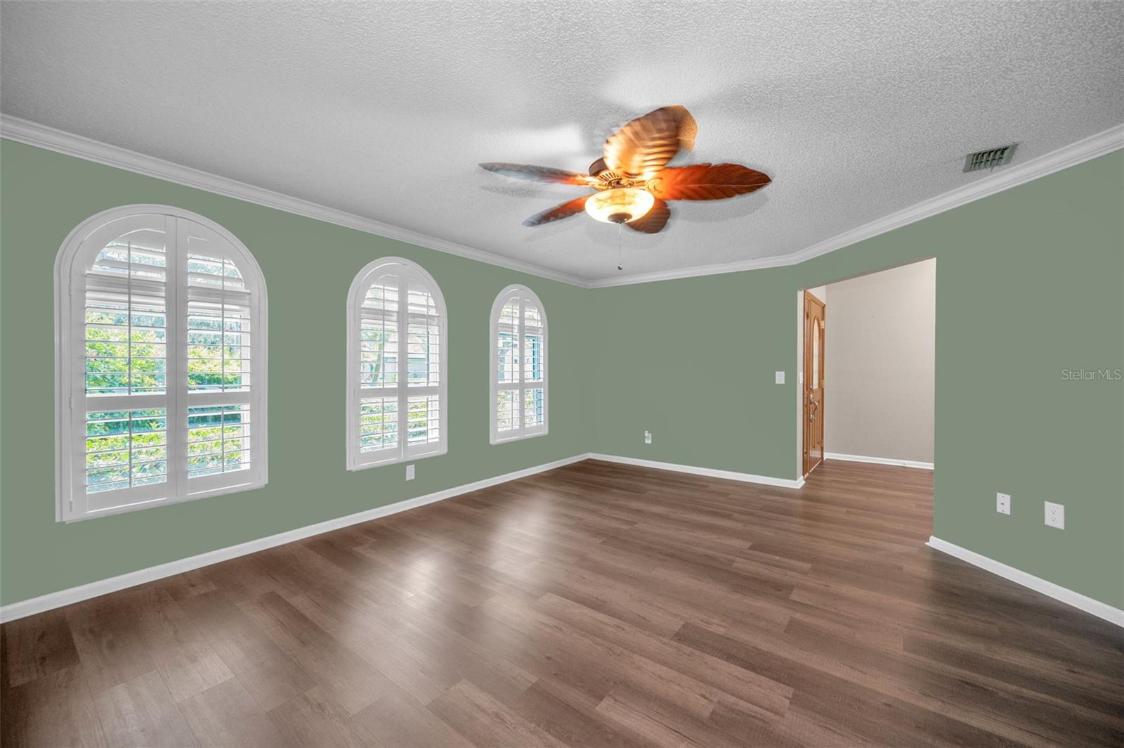 Listing photo id 4 for 11279 Oakridge Trail
