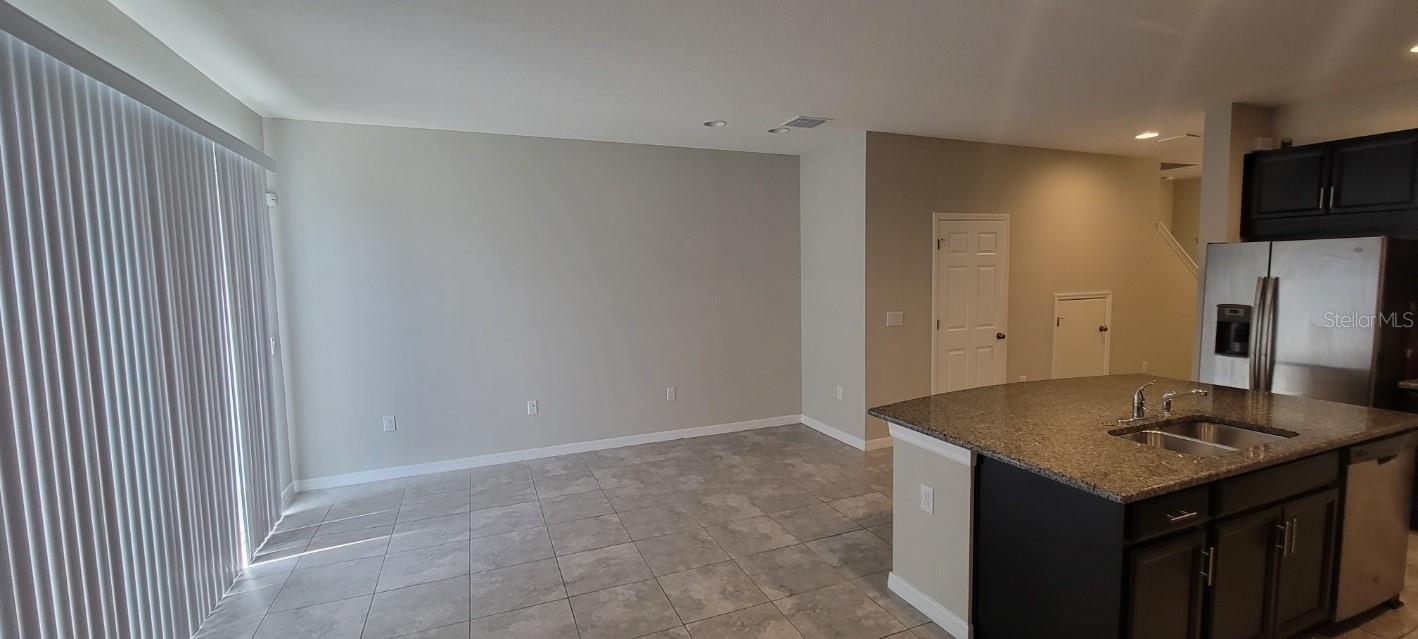 Image 4 of 12 For 7025 Grand Elm Drive