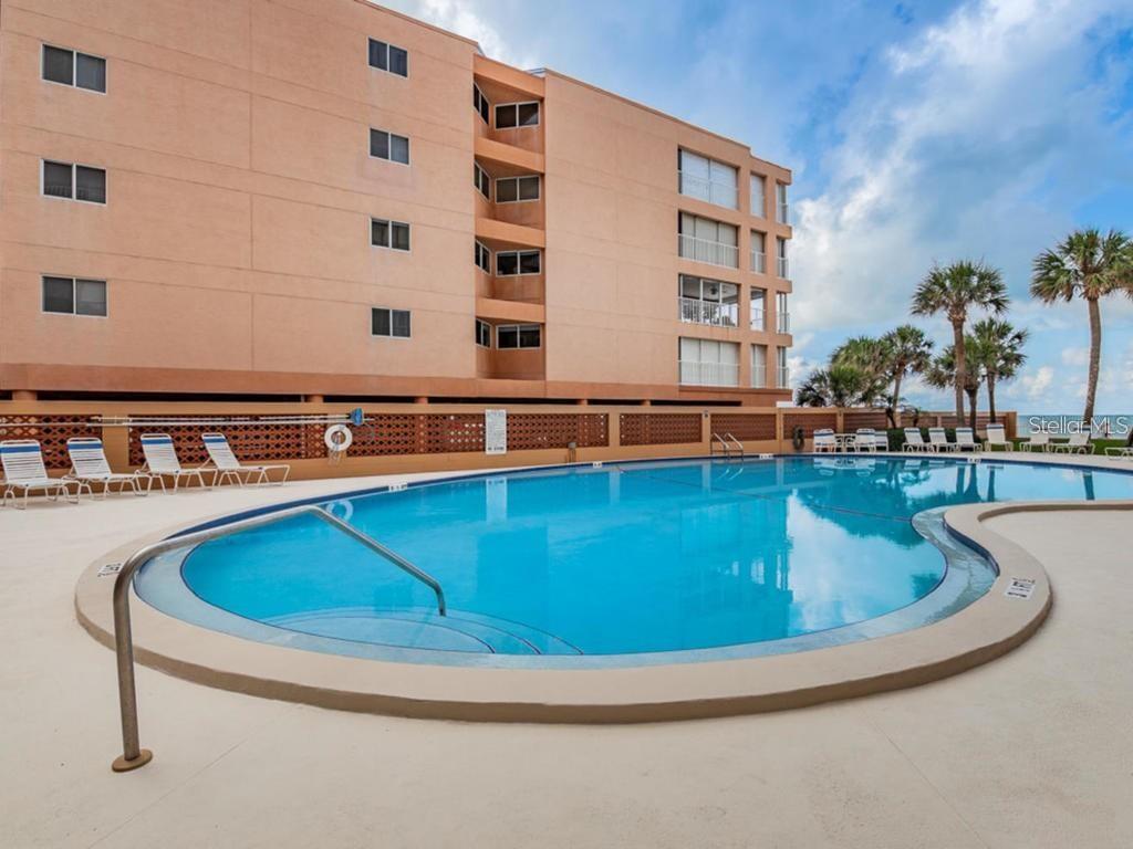 Image 12 of 20 For 16400 Gulf Boulevard 707