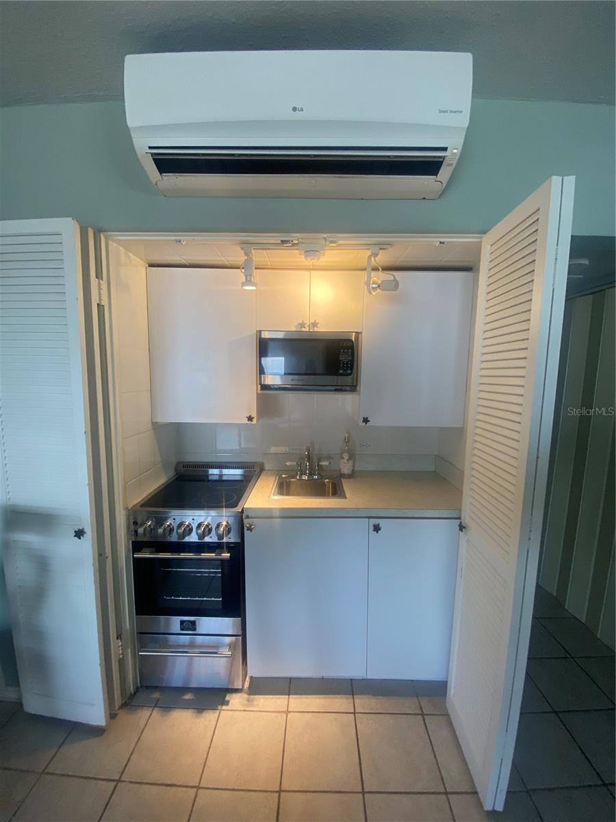 Image 8 of 20 For 16400 Gulf Boulevard 707