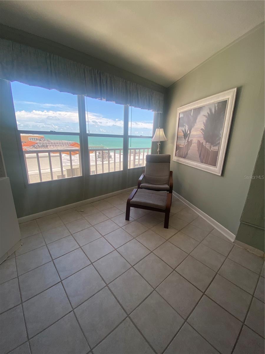 Image 9 of 20 For 16400 Gulf Boulevard 707