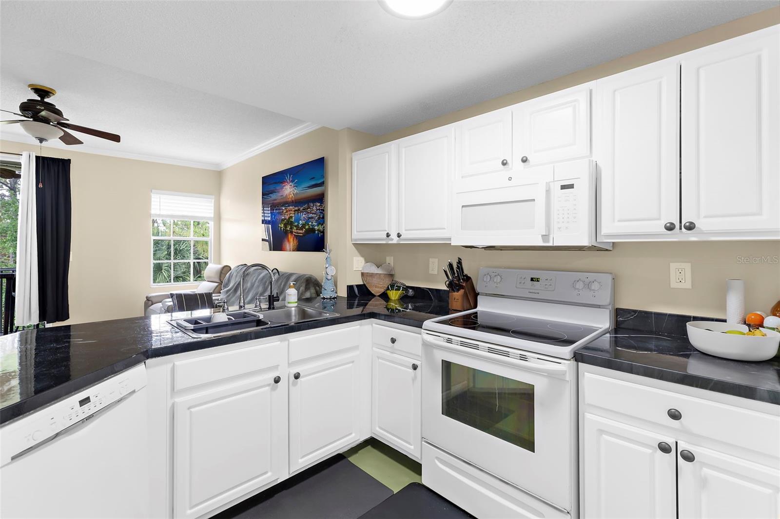 Image 7 of 30 For 5601 Bentgrass Drive 10-102
