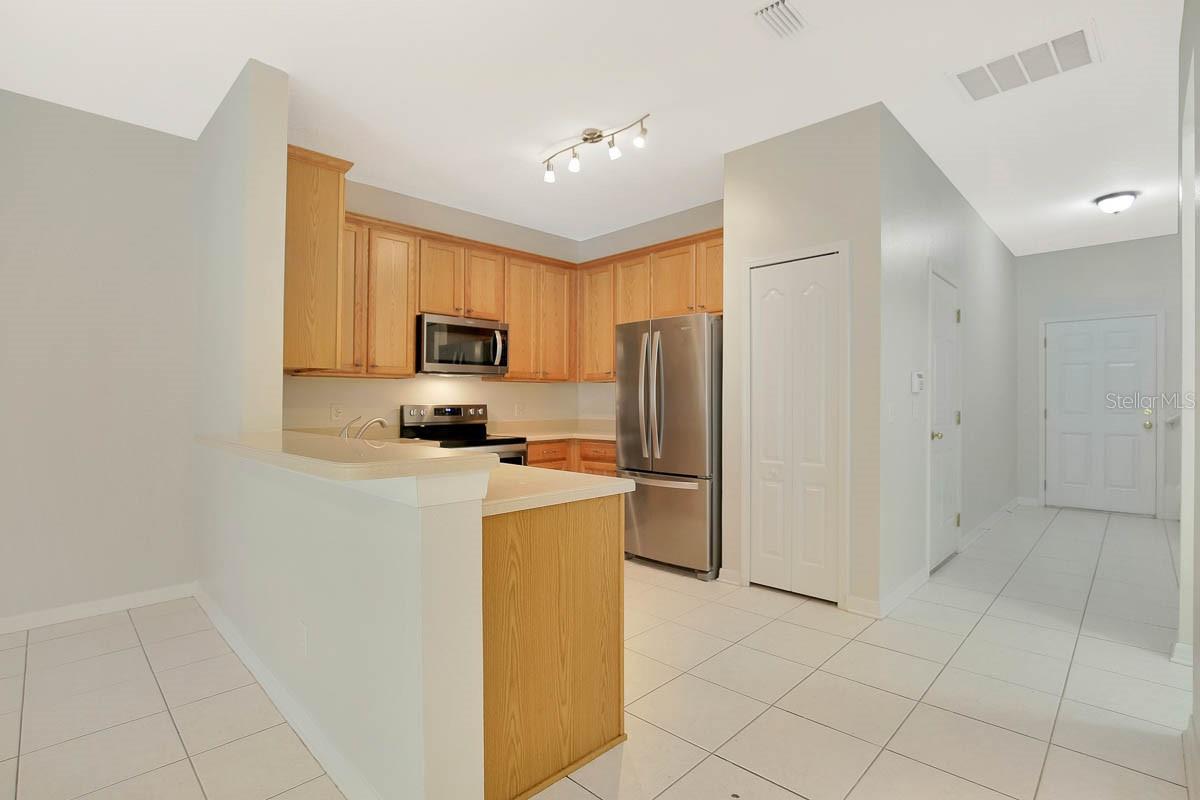 Image 3 of 22 For 9219 Stone River Place