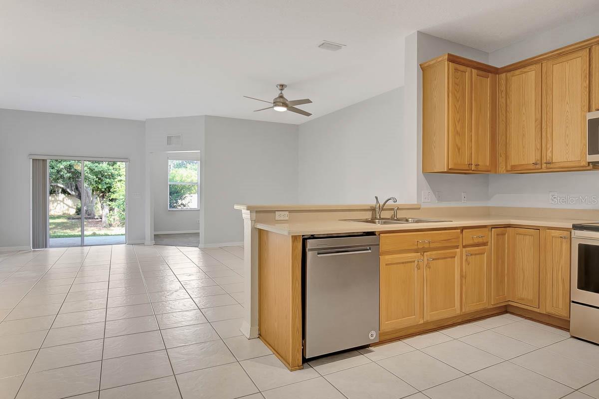 Image 4 of 22 For 9219 Stone River Place