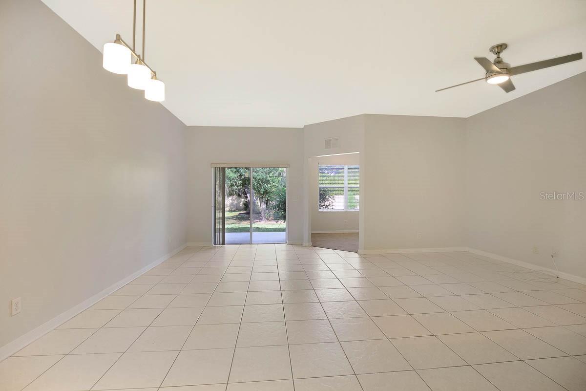Image 5 of 22 For 9219 Stone River Place