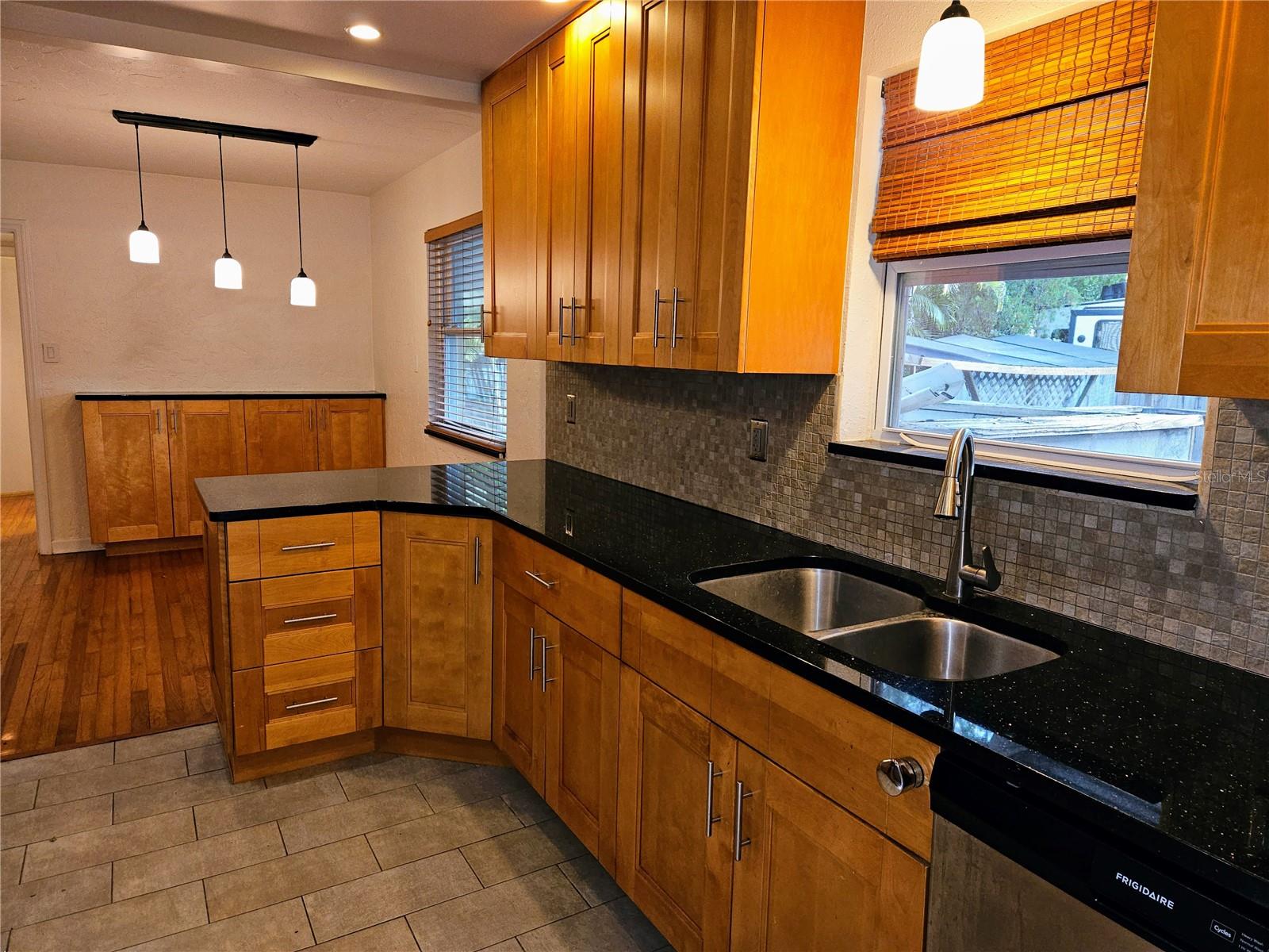 Image 12 of 38 For 1746 23rd Avenue N