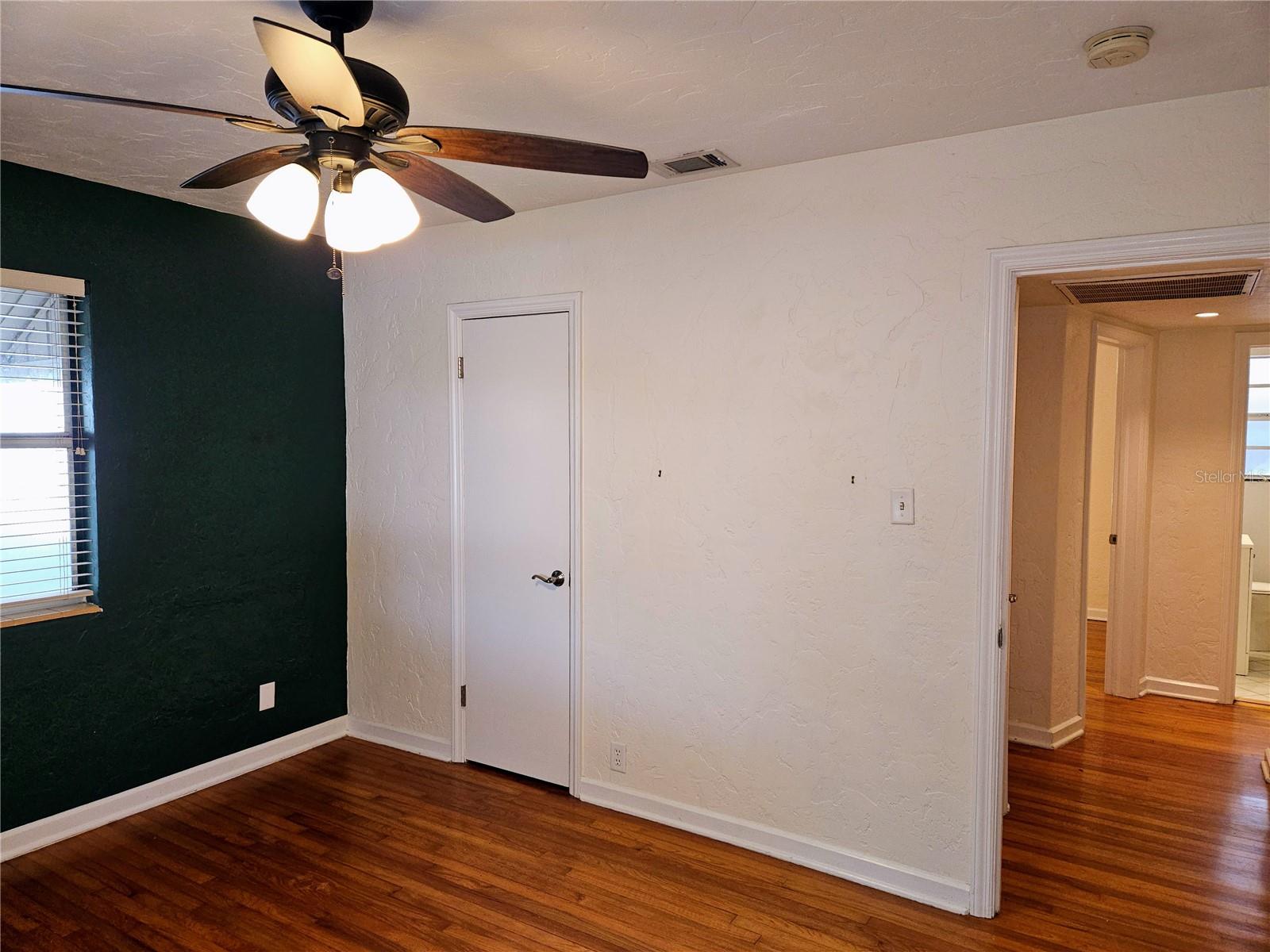Image 20 of 38 For 1746 23rd Avenue N