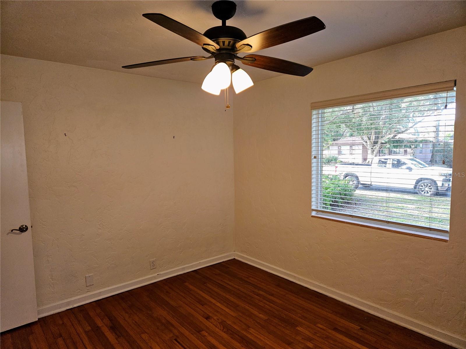 Image 22 of 38 For 1746 23rd Avenue N