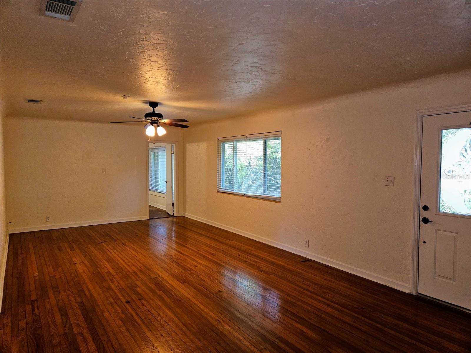 Image 5 of 38 For 1746 23rd Avenue N