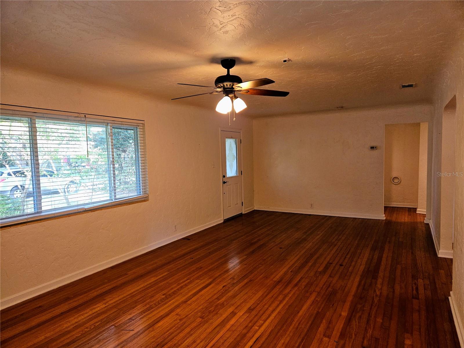 Image 6 of 38 For 1746 23rd Avenue N