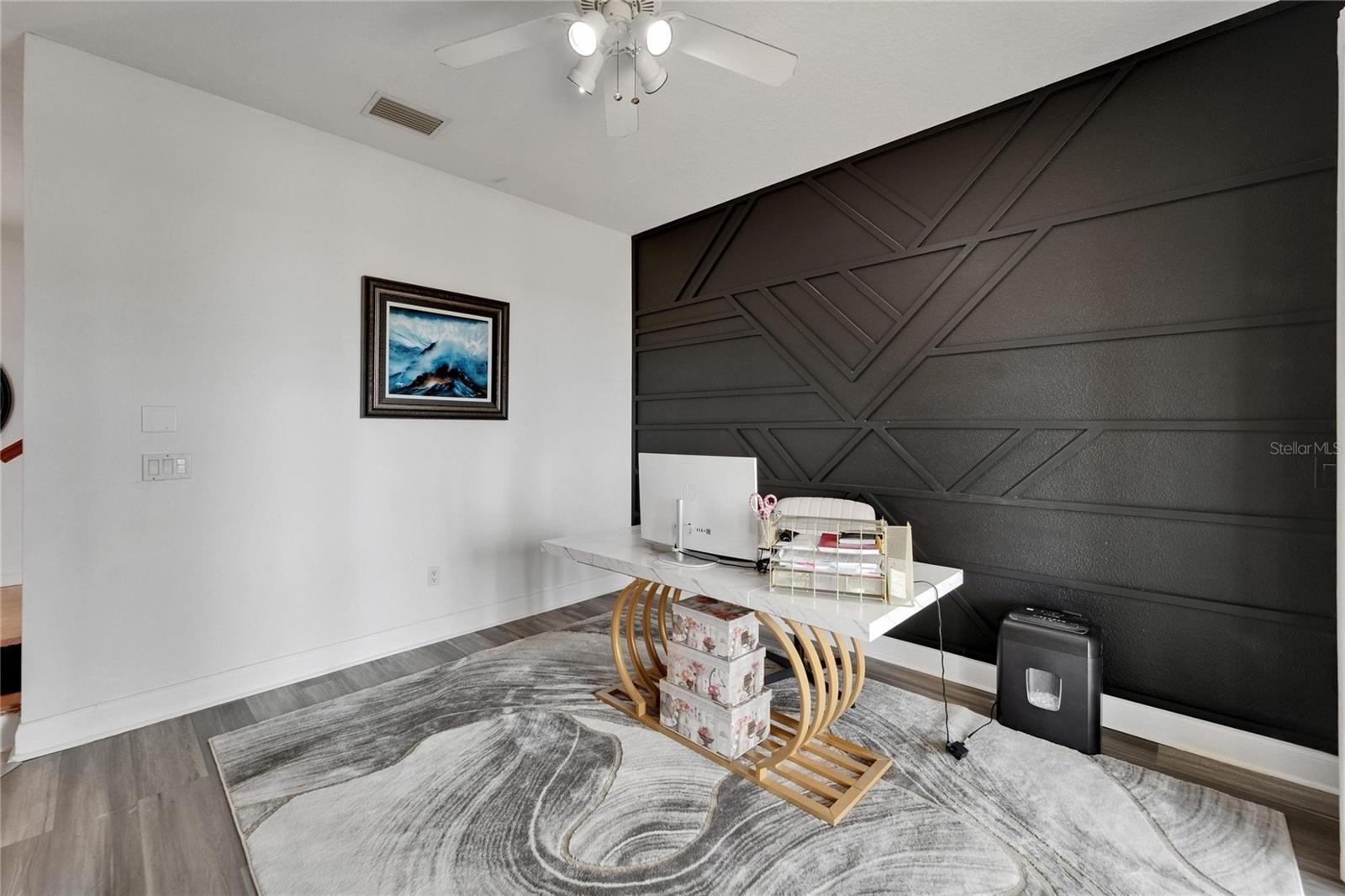 Listing photo id 16 for 6412 Mayra Shores Lane