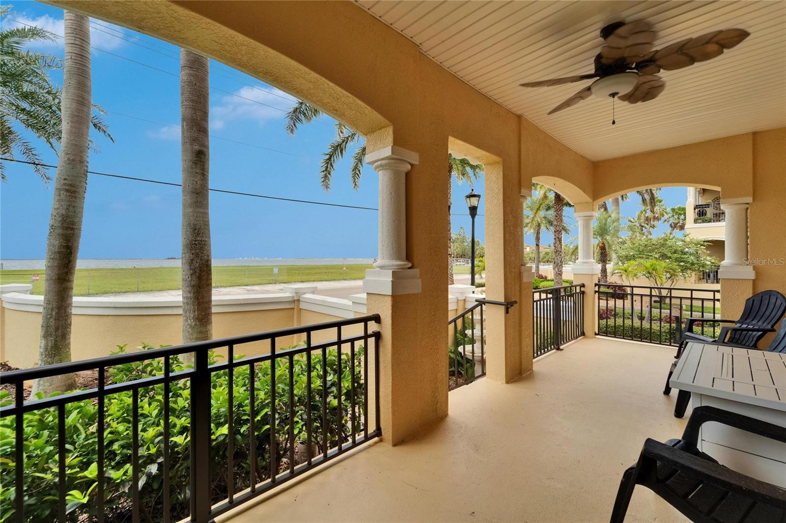 Listing photo id 22 for 6412 Mayra Shores Lane