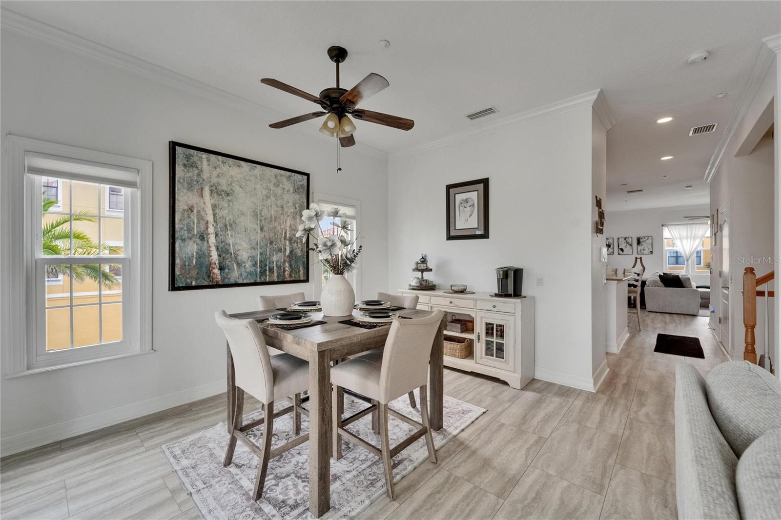 Listing photo id 33 for 6412 Mayra Shores Lane