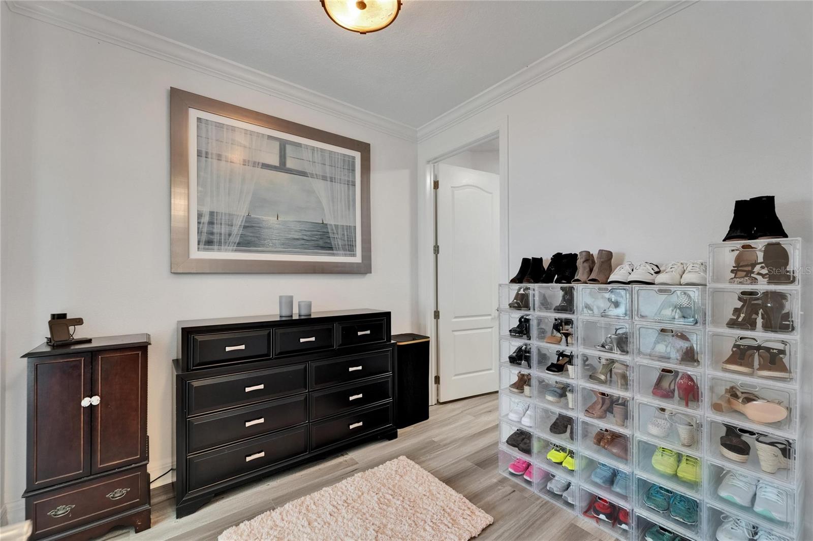 Listing photo id 46 for 6412 Mayra Shores Lane