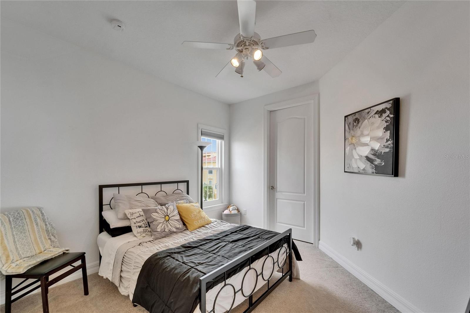 Listing photo id 56 for 6412 Mayra Shores Lane