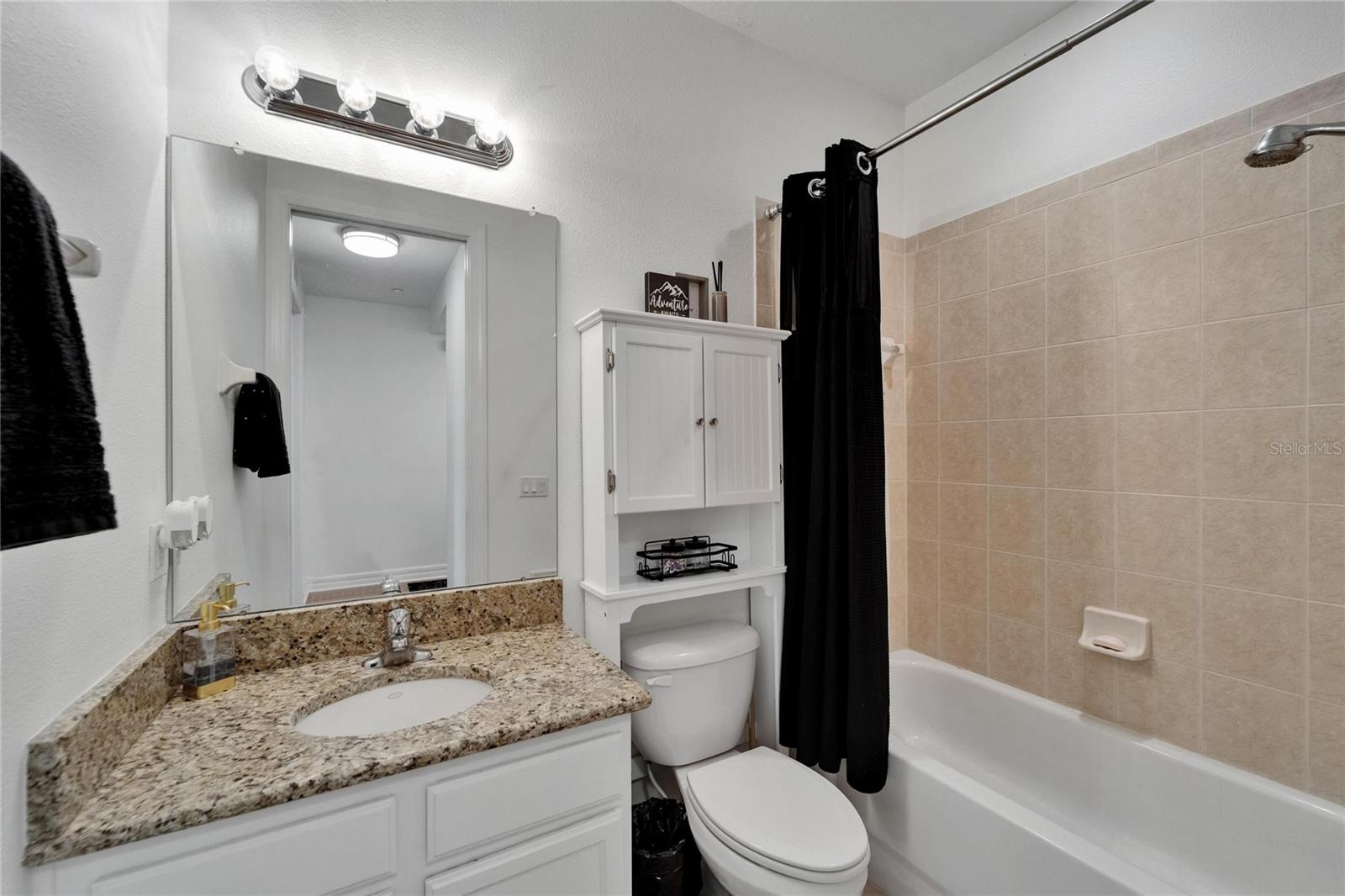Listing photo id 61 for 6412 Mayra Shores Lane