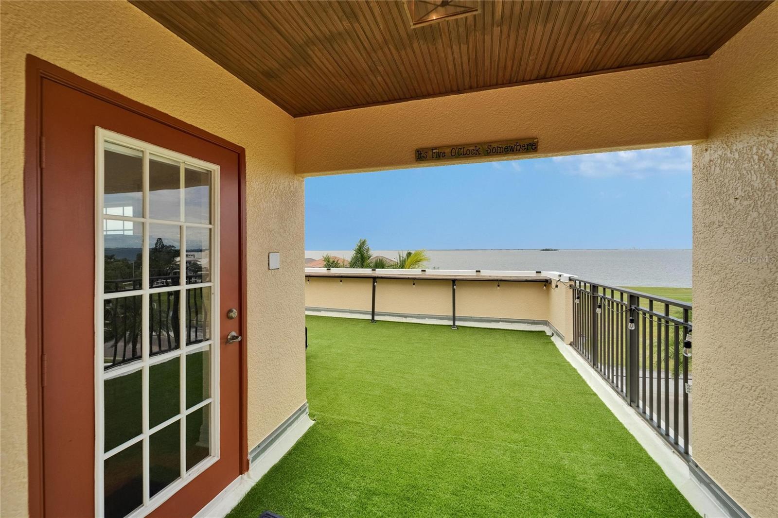 Listing photo id 64 for 6412 Mayra Shores Lane