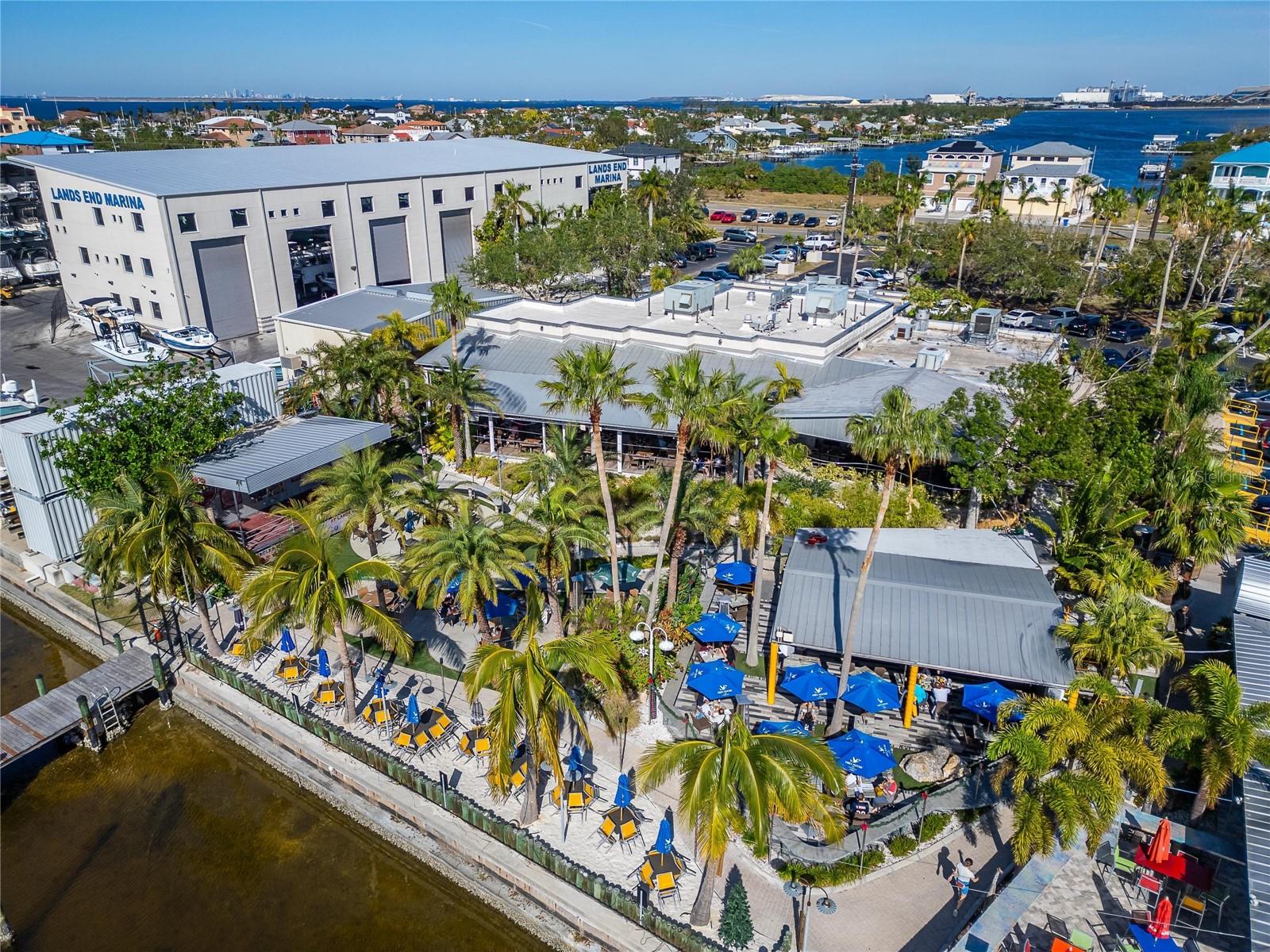 Listing photo id 85 for 6412 Mayra Shores Lane
