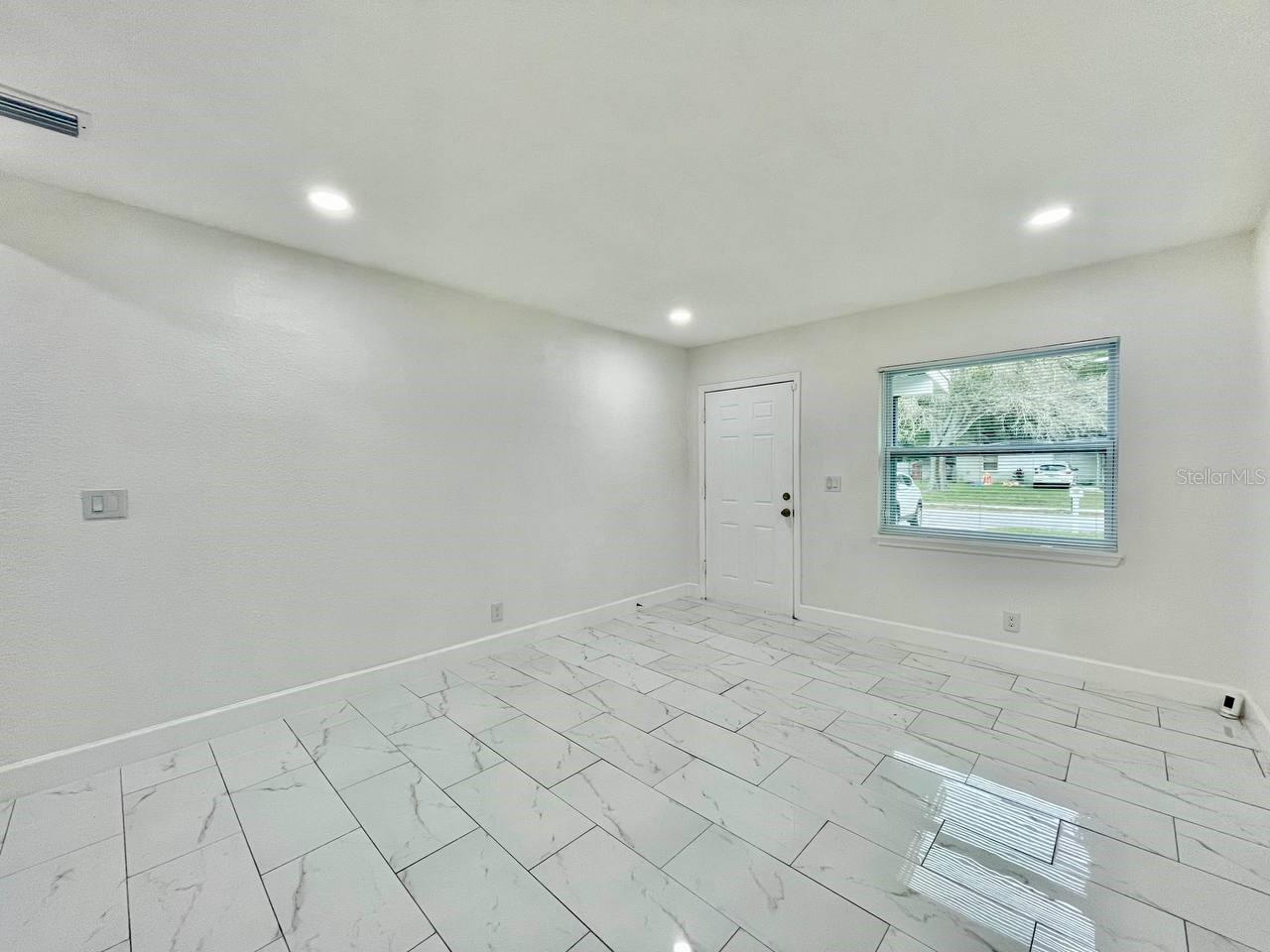 Image 4 of 25 For 5019 86th Street