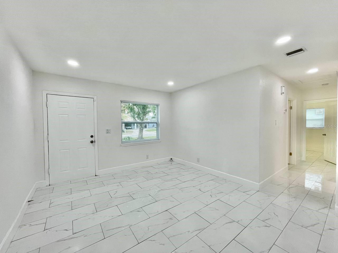 Image 5 of 25 For 5019 86th Street