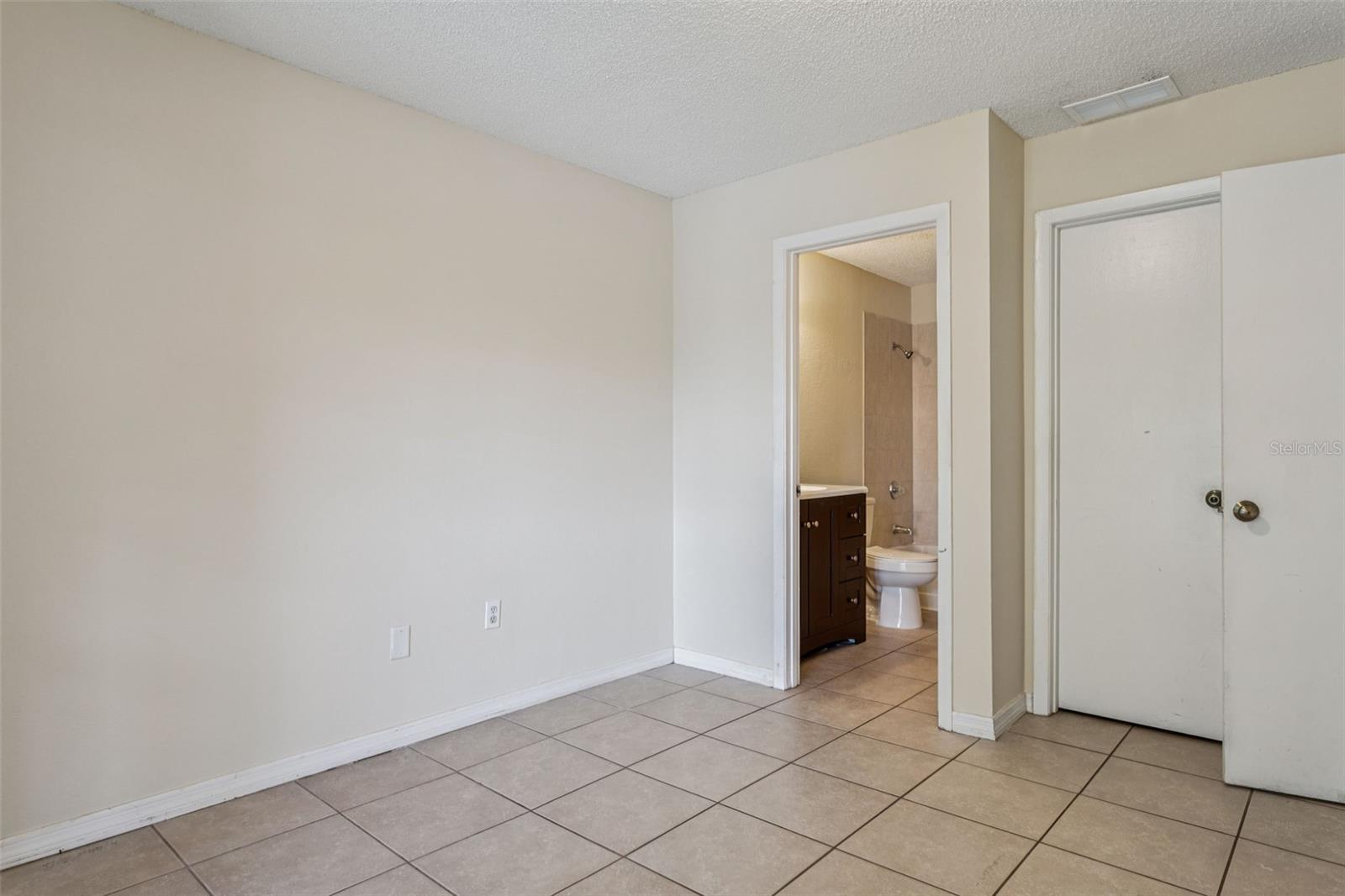 Image 13 of 24 For 8645 Fancy Finch Drive 204
