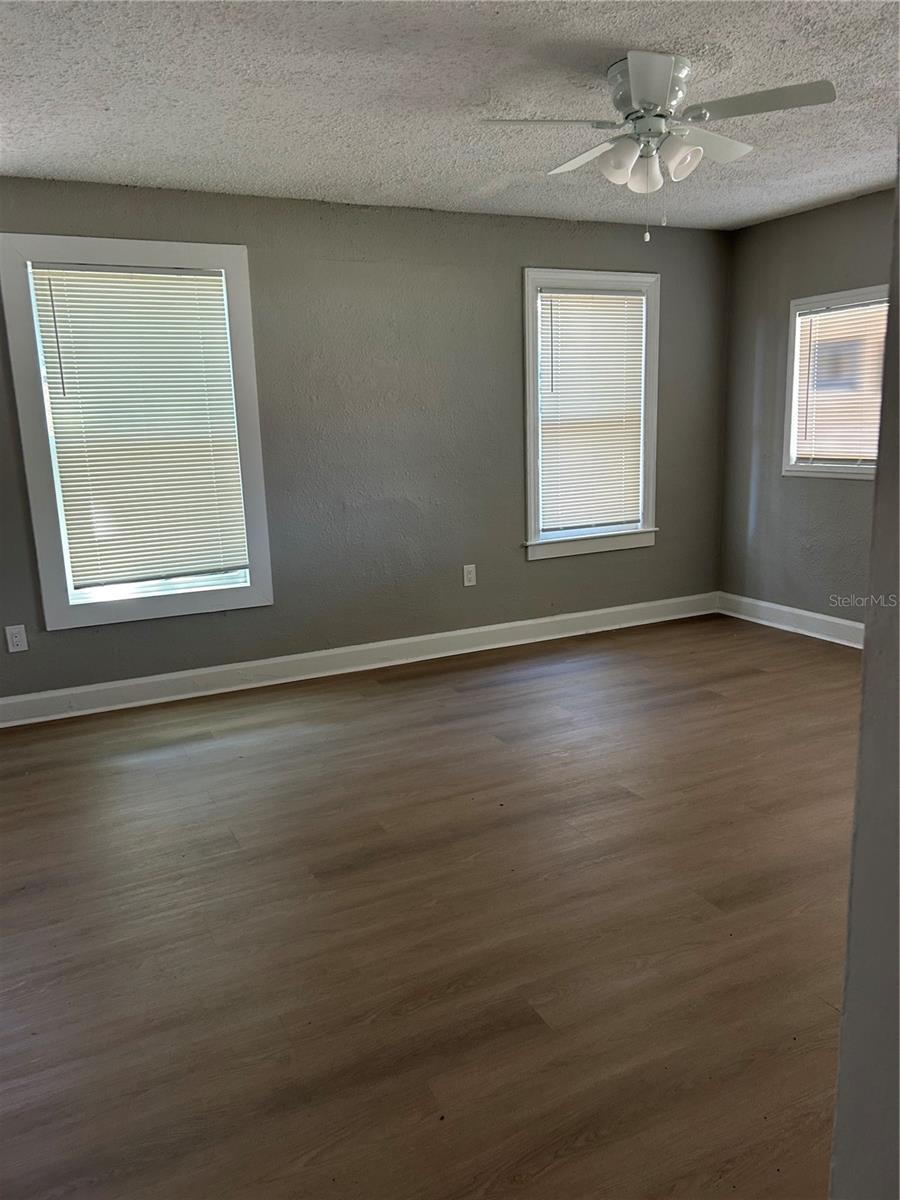 Image 4 of 15 For 3336 Carlisle Avenue S