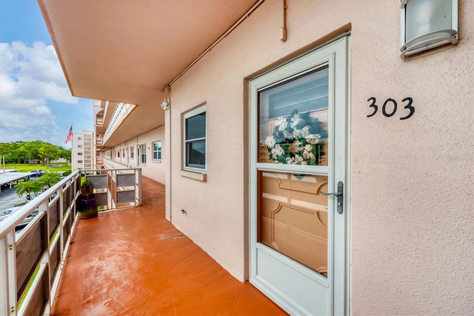 Details for 5623 80th Street N 303, ST PETERSBURG, FL 33709
