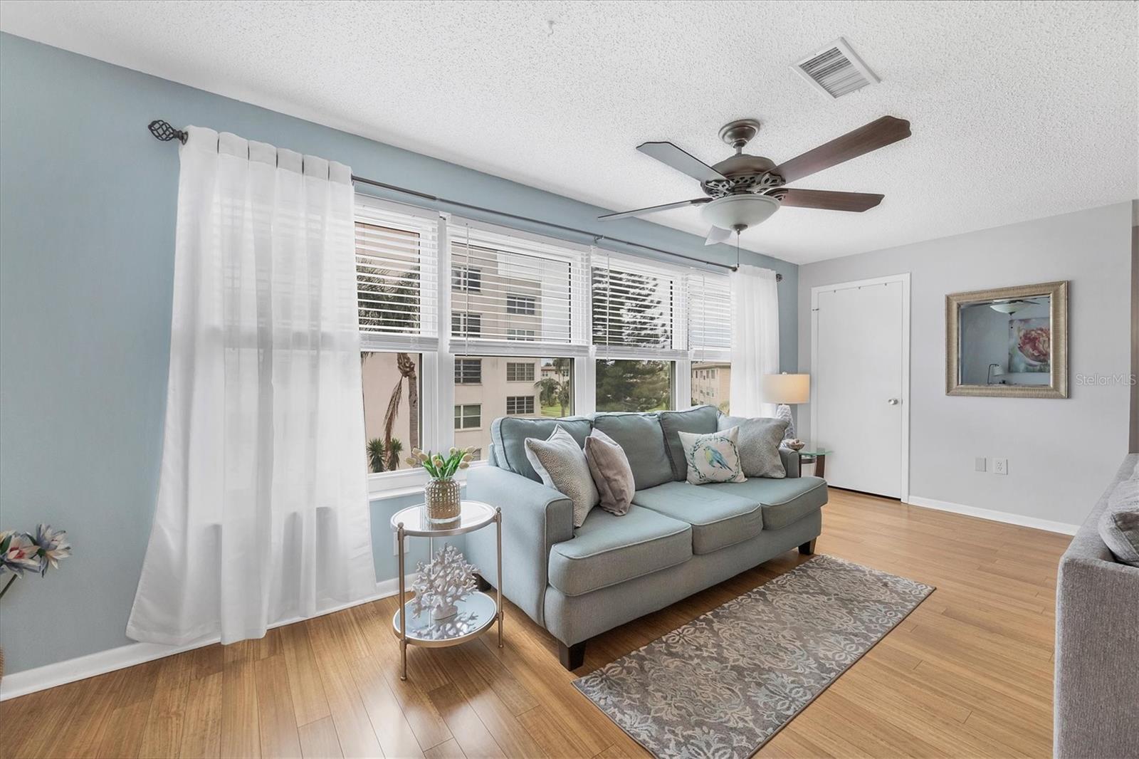 Image 11 of 40 For 5623 80th Street N 303