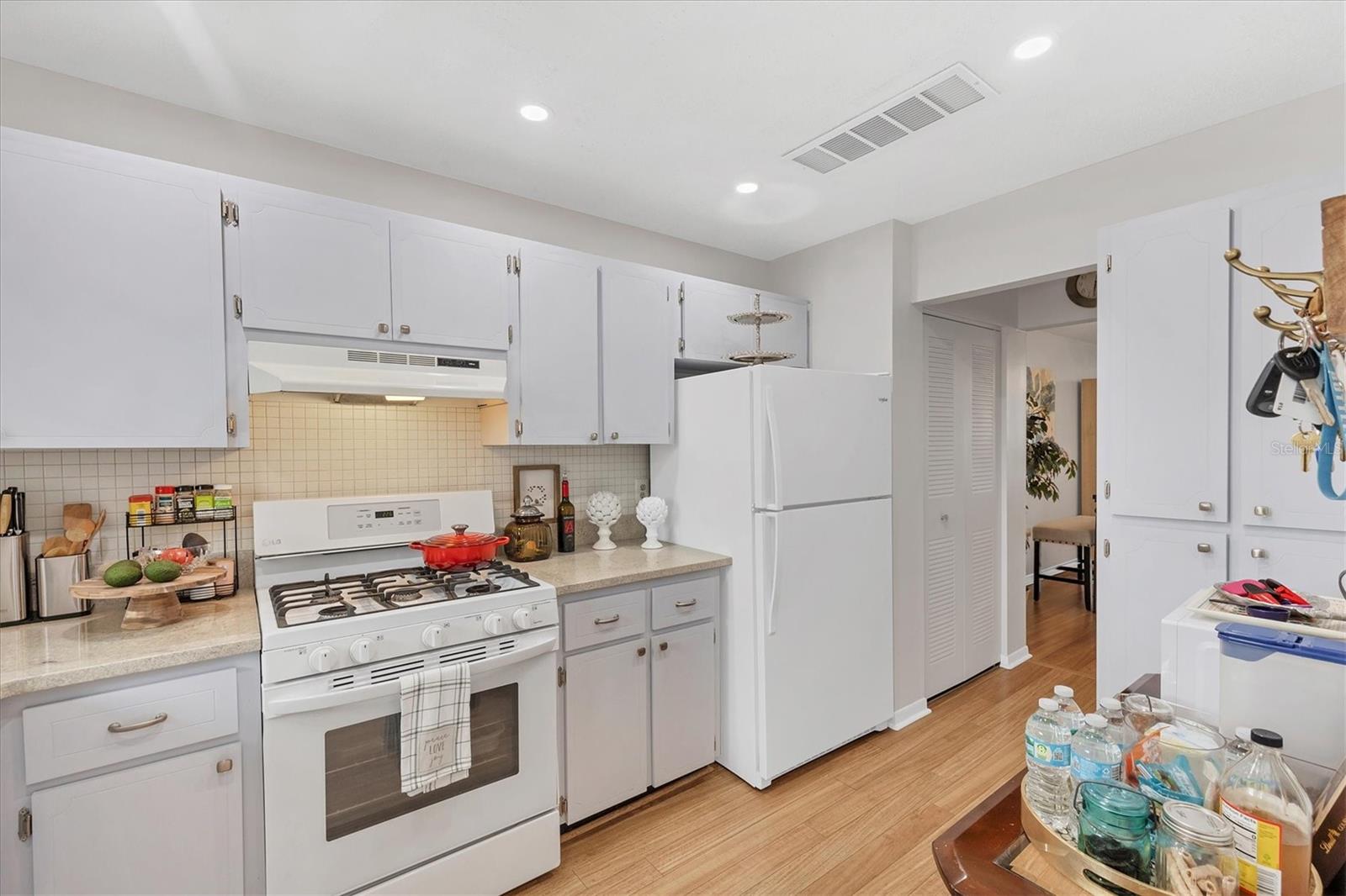 Image 16 of 40 For 5623 80th Street N 303